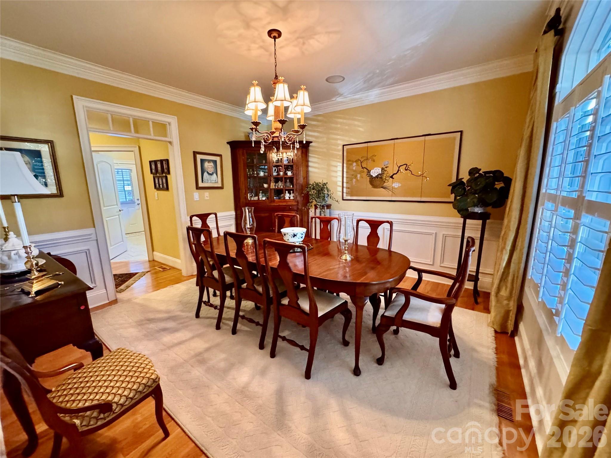 2909 Donegal Drive Property Photo 4