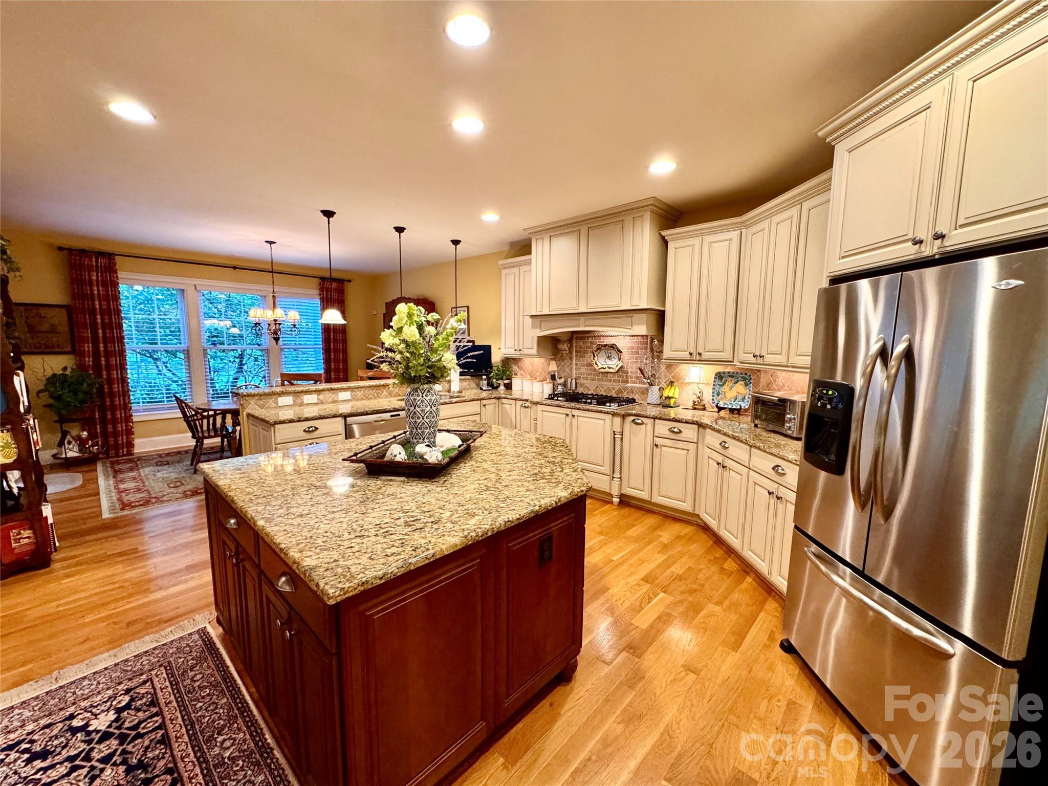 2909 Donegal Drive Property Photo 14