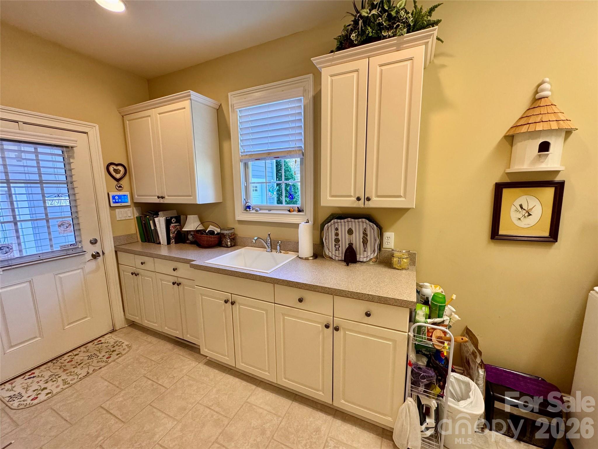 2909 Donegal Drive Property Photo 22