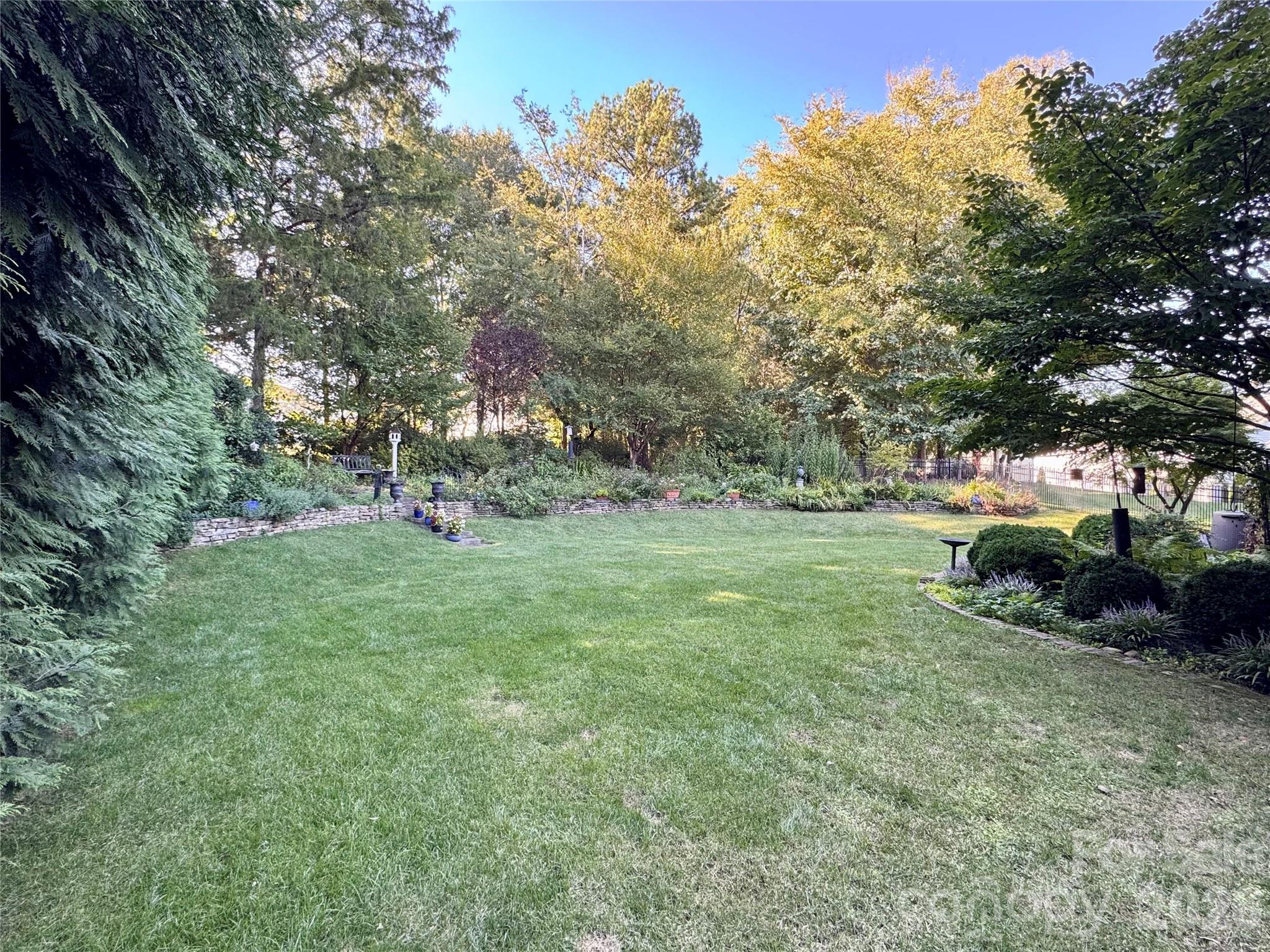 2909 Donegal Drive Property Photo 40