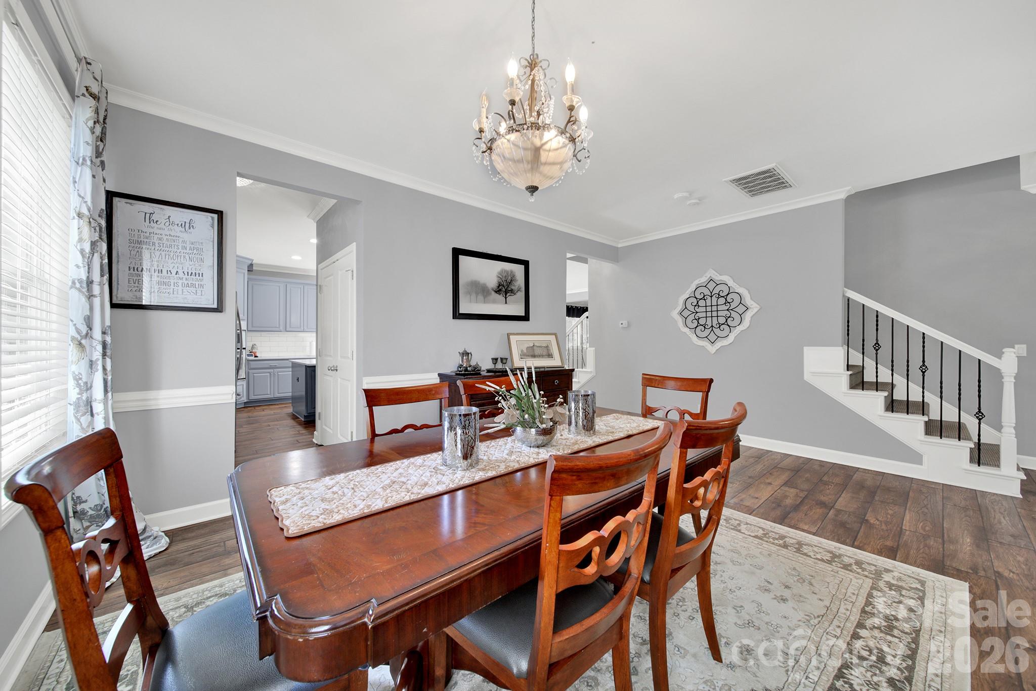 17219 W Marbella Lane Property Photo 8
