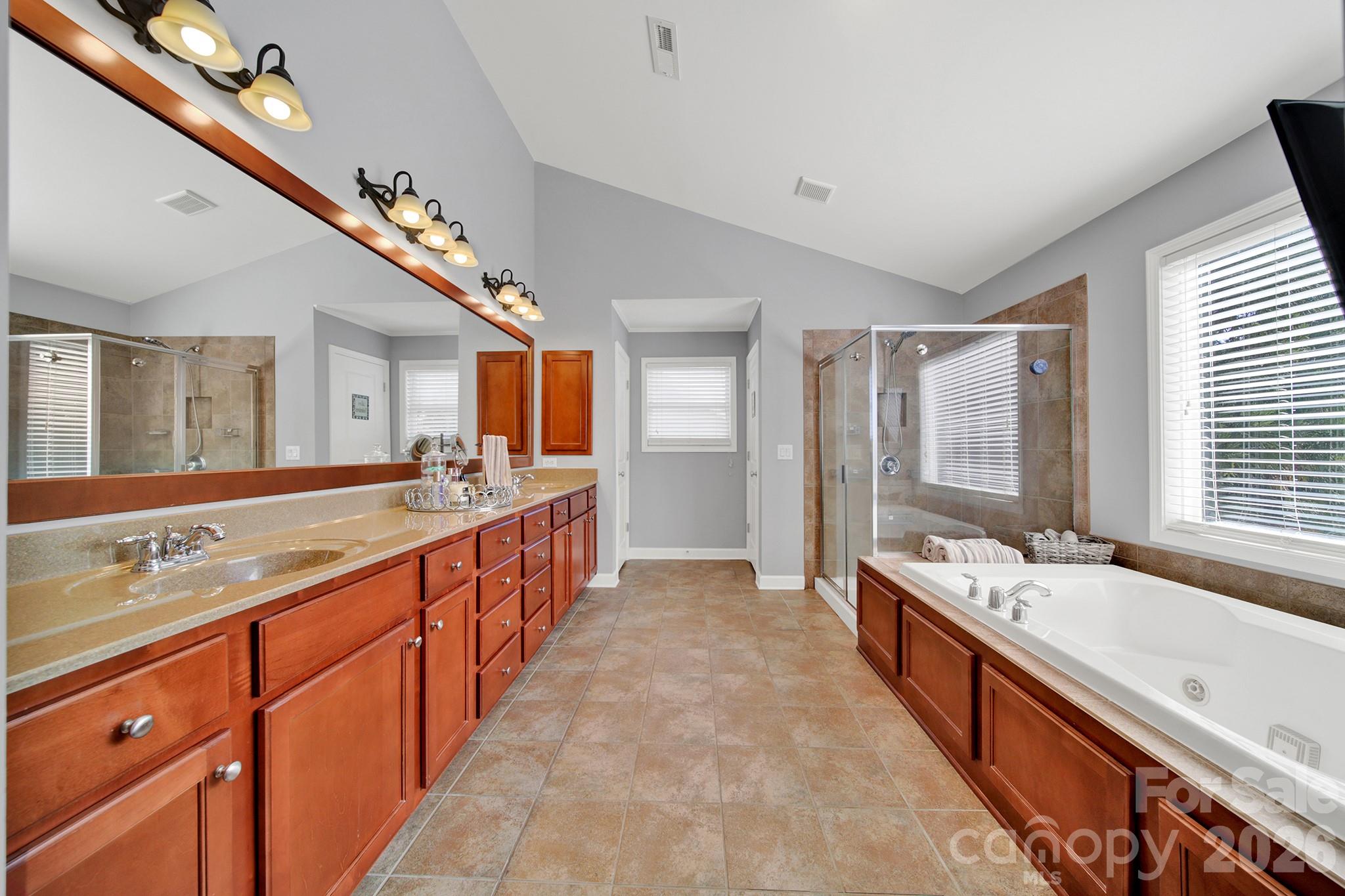 17219 W Marbella Lane Property Photo 26