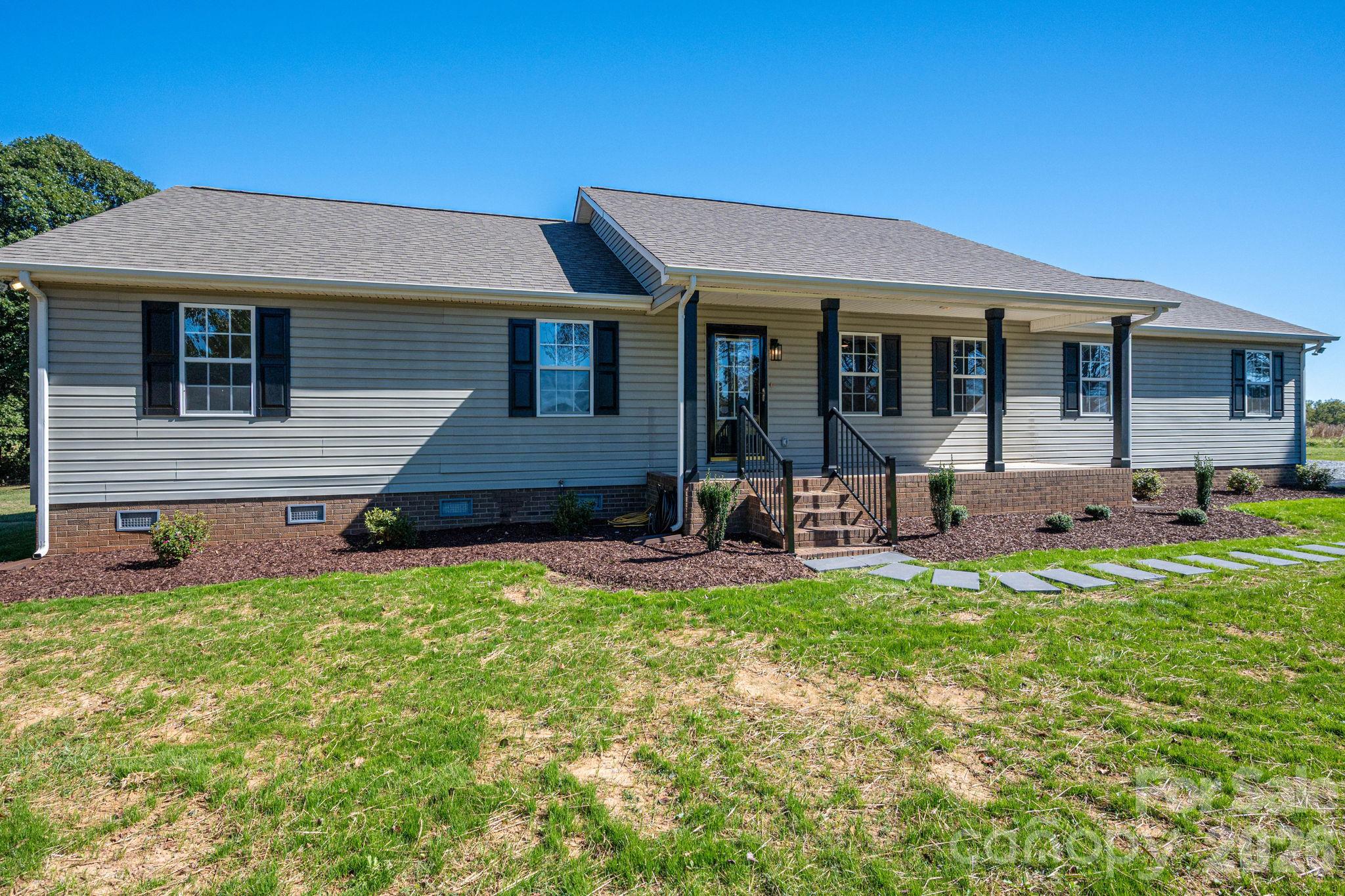 4510 Western Sky Court Property Photo 6