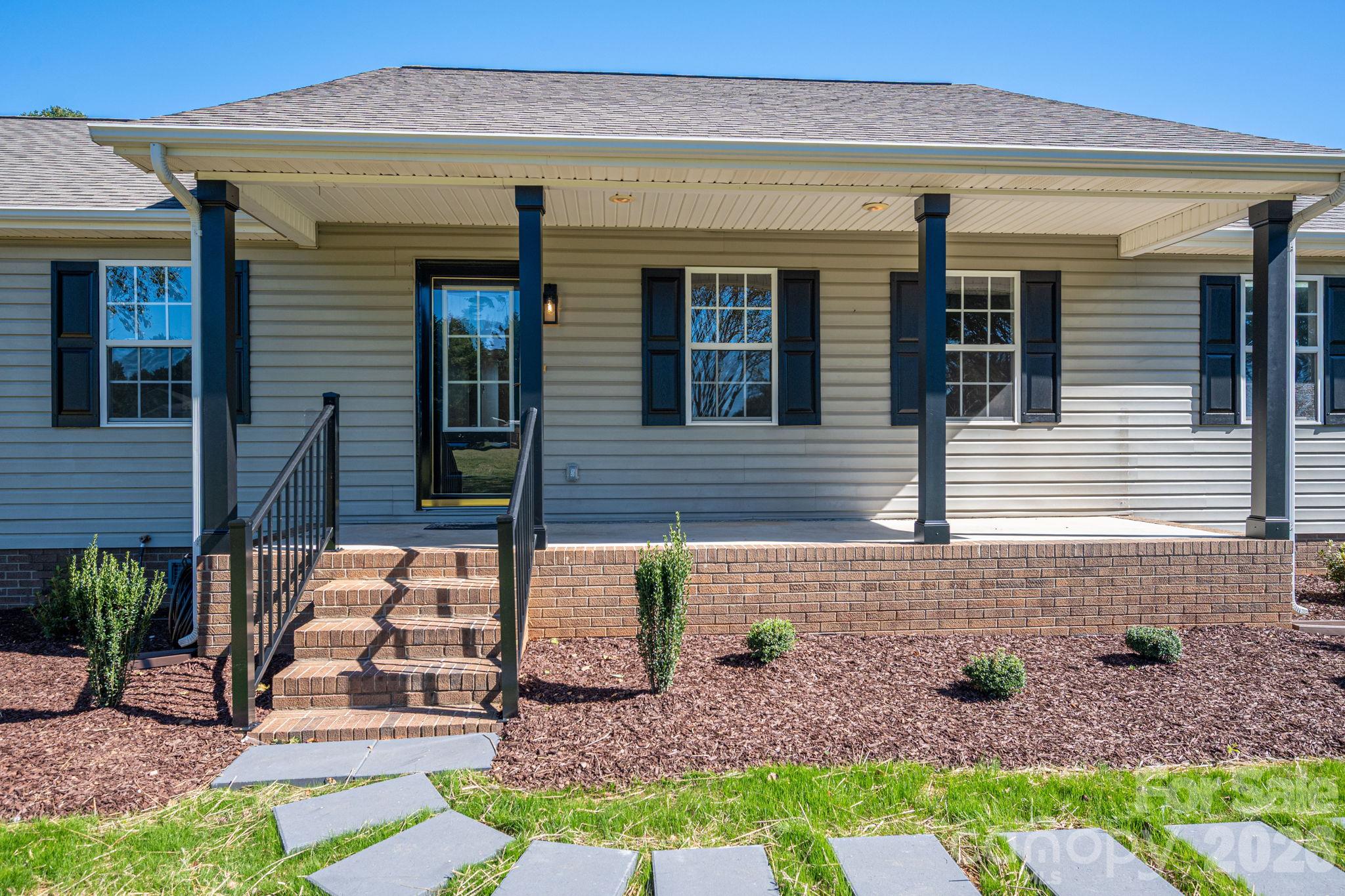 4510 Western Sky Court Property Photo 7