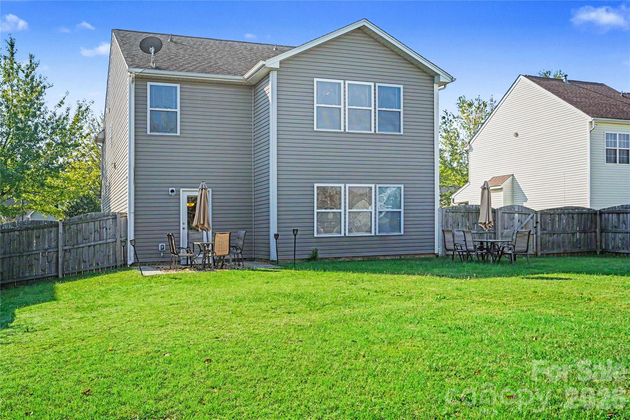 1914 Kingstree Drive Property Photo 29
