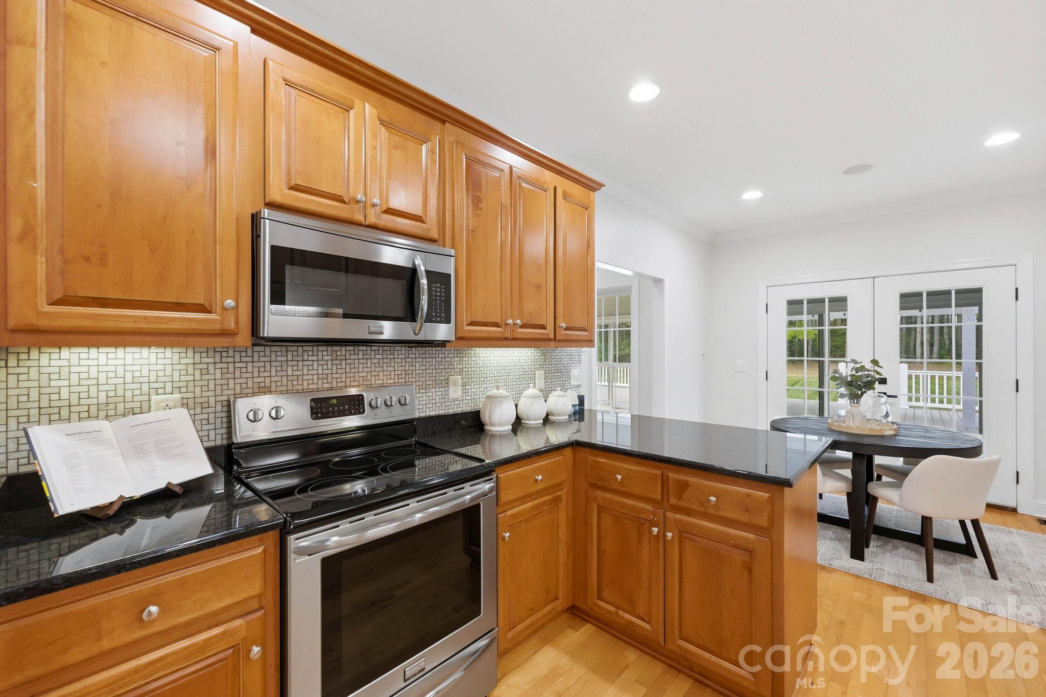 803 Amanda Way Property Photo 30