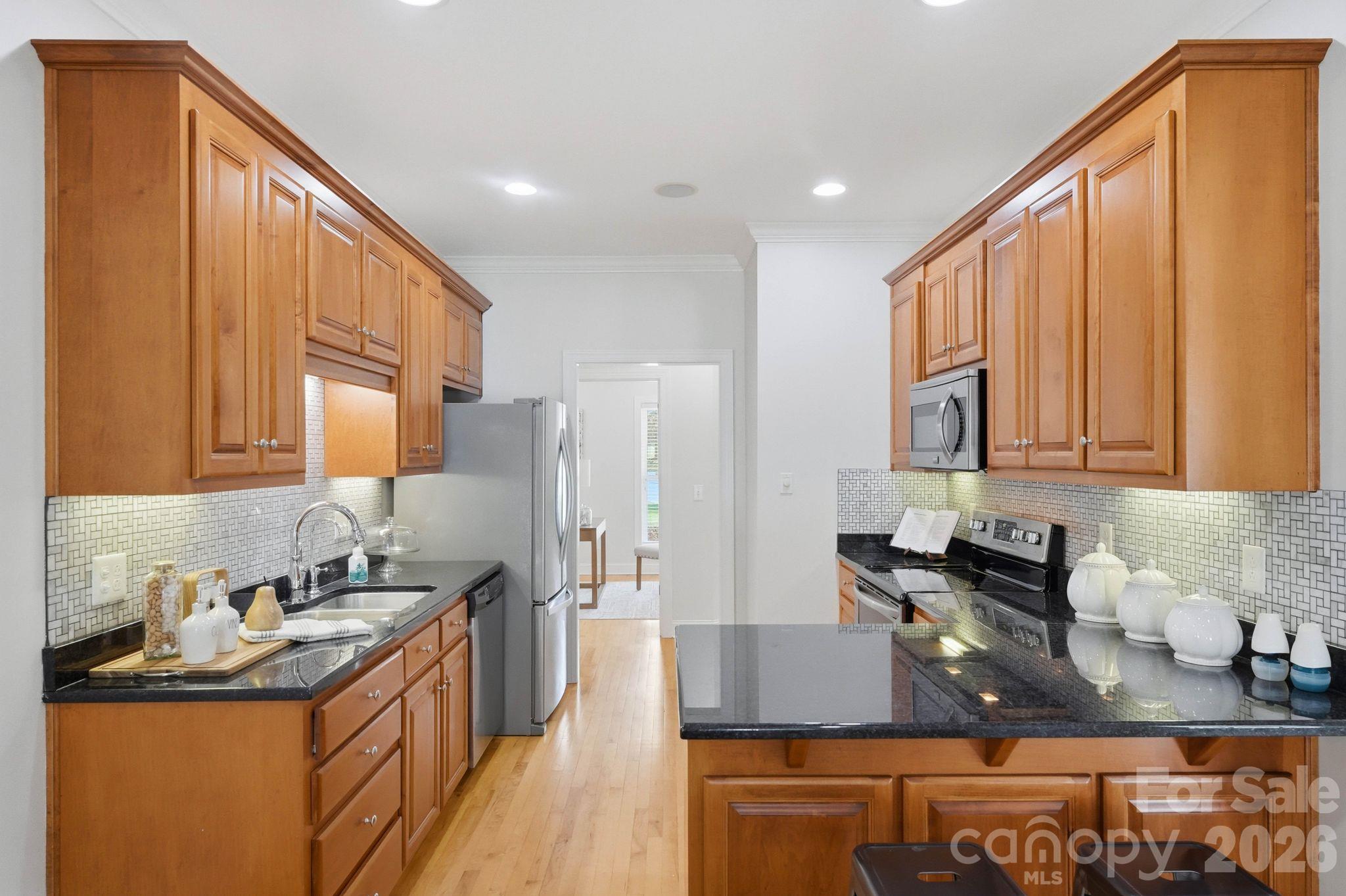 803 Amanda Way Property Photo 31