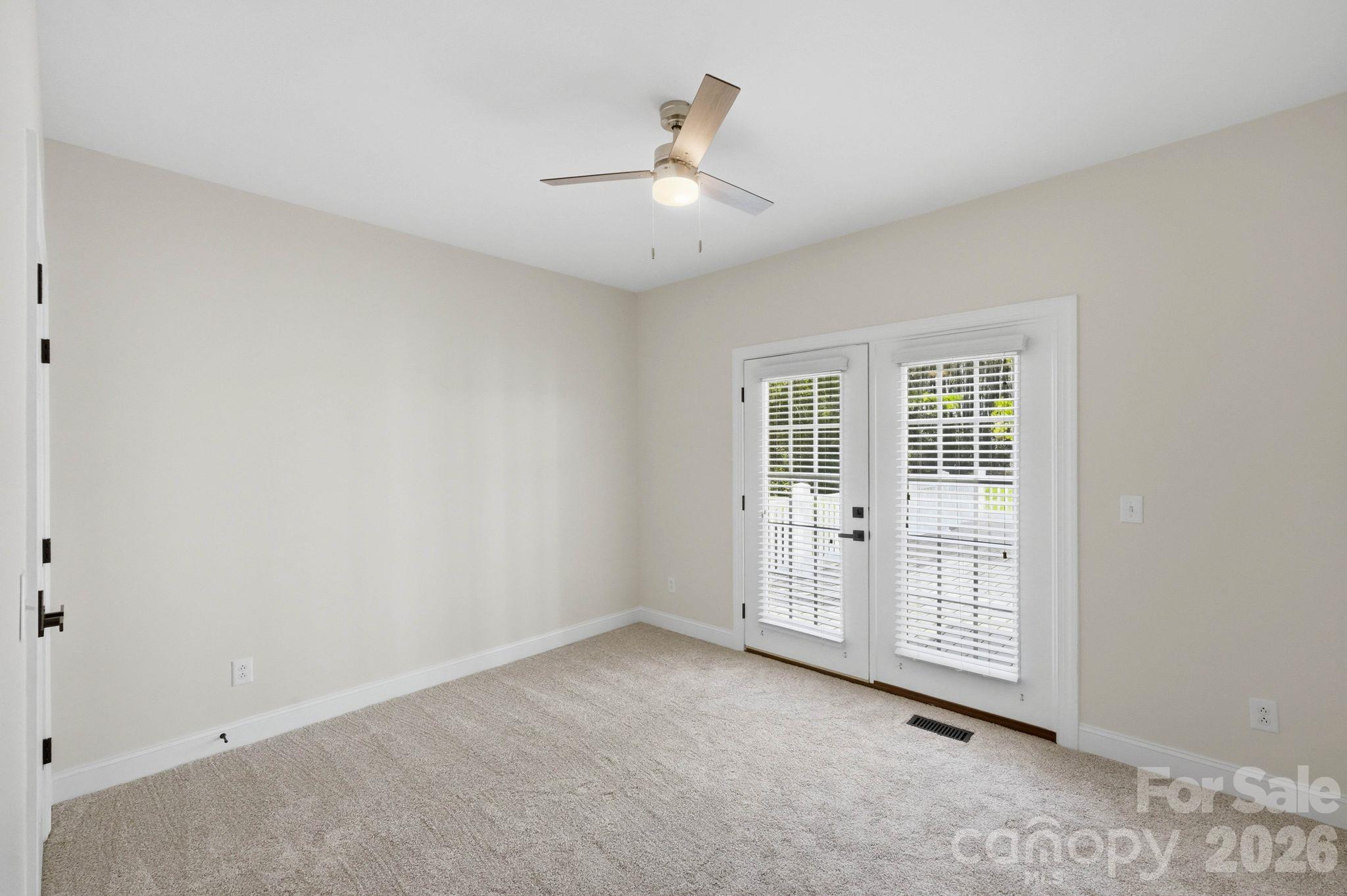 803 Amanda Way Property Photo 35