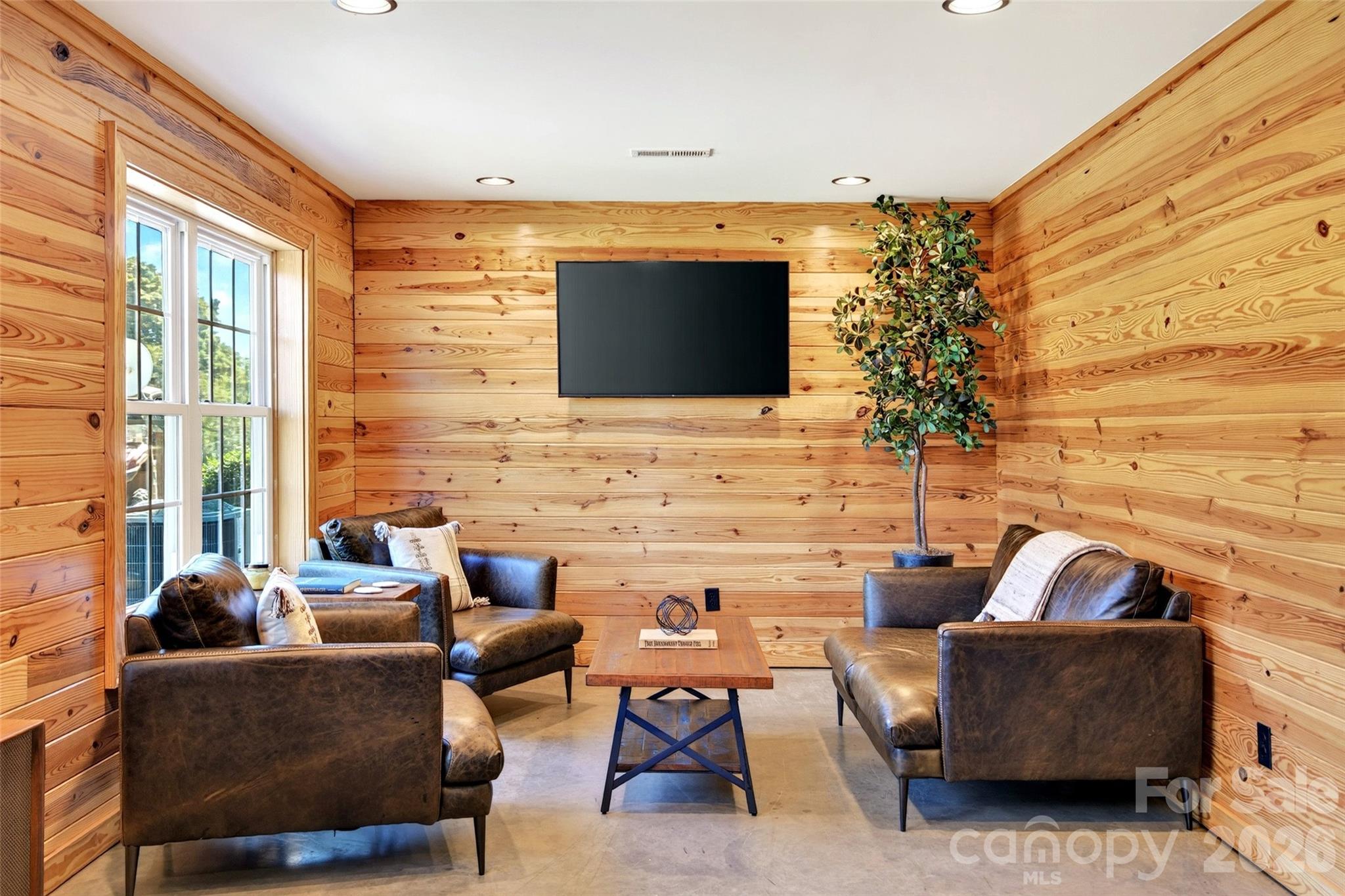 2380 New House Road Property Photo 14