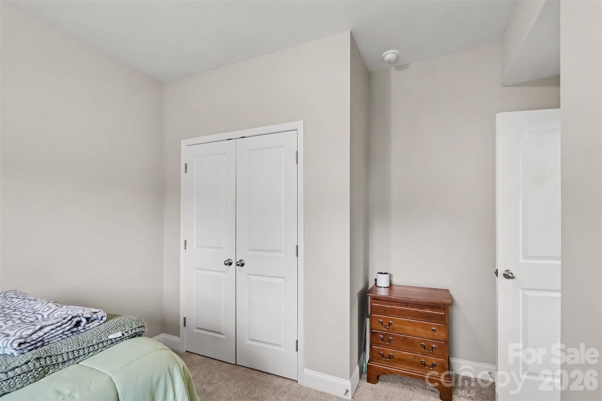 1301 Black Walnut Street Property Photo 20