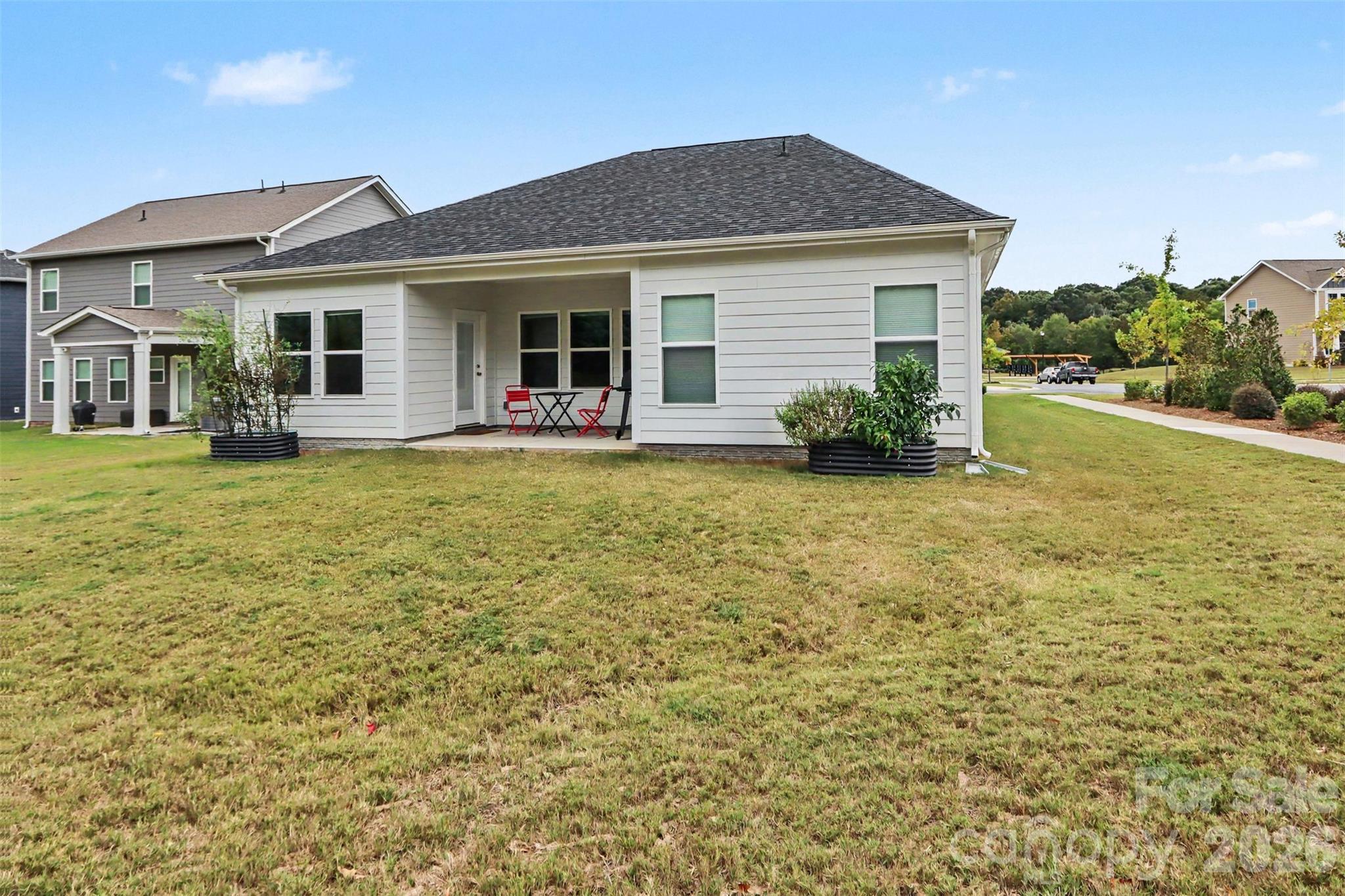 1301 Black Walnut Street Property Photo 24