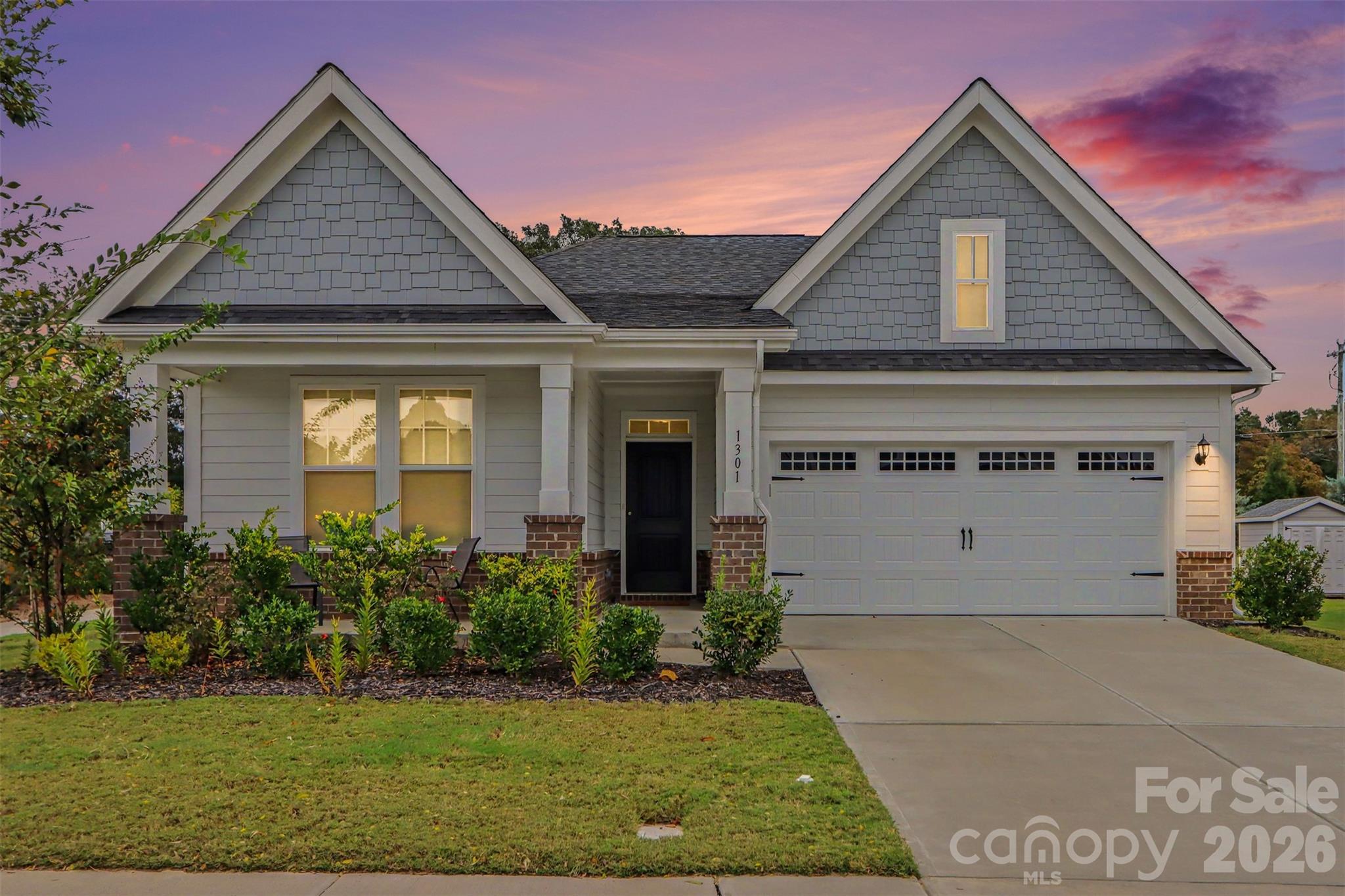 1301 Black Walnut Street Property Photo 25