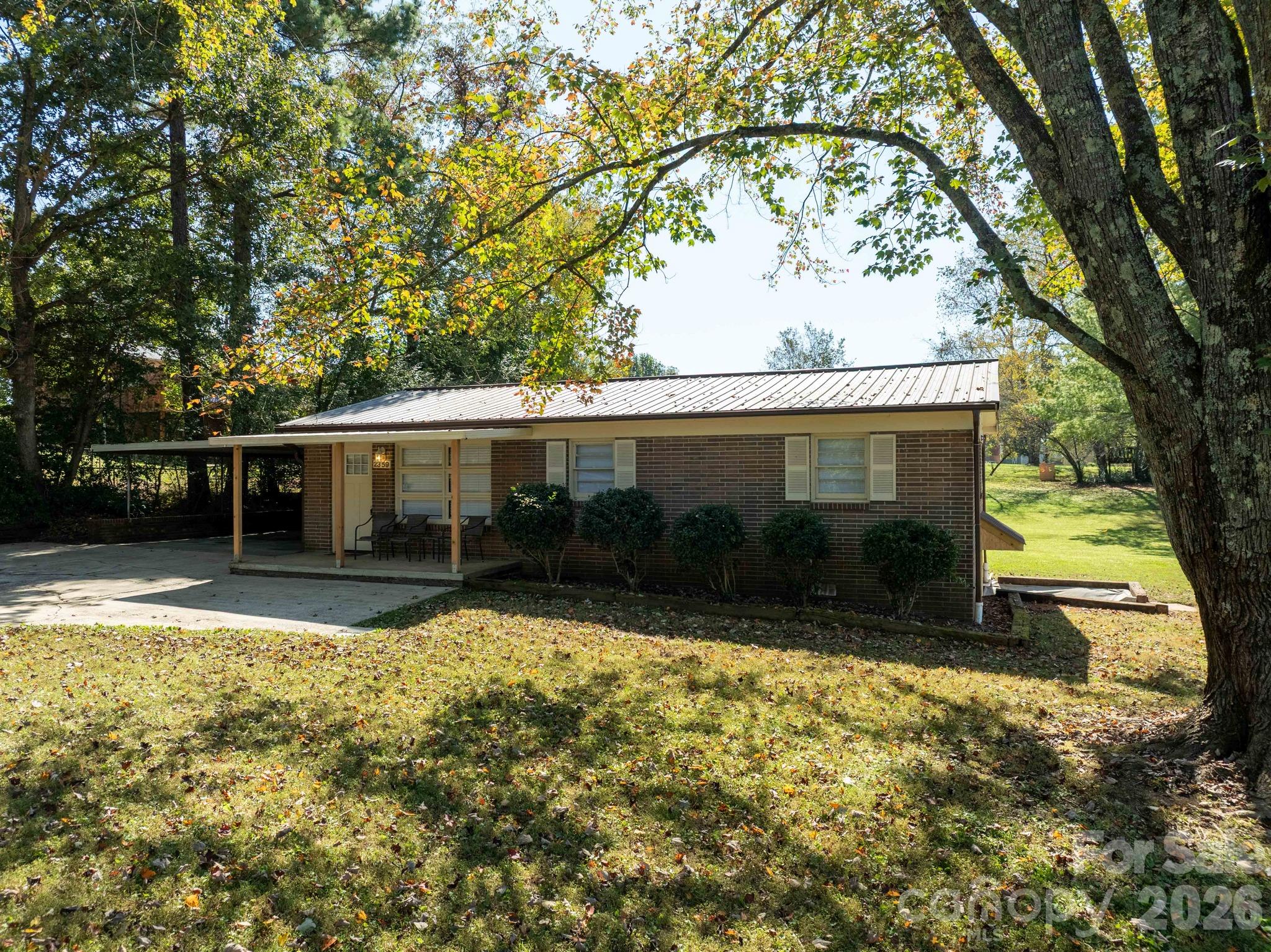 2359 Allendale Circle Property Photo 1