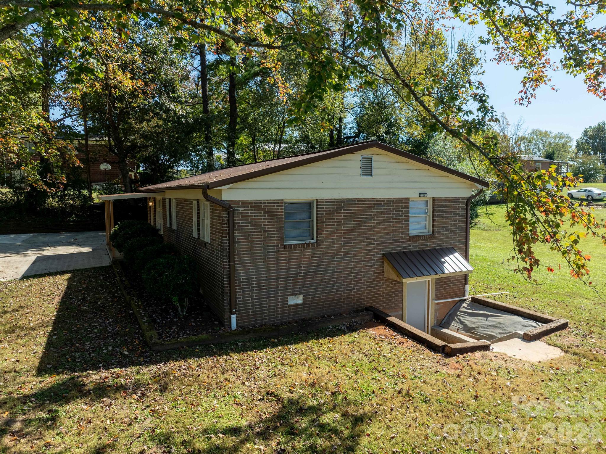 2359 Allendale Circle Property Photo 6