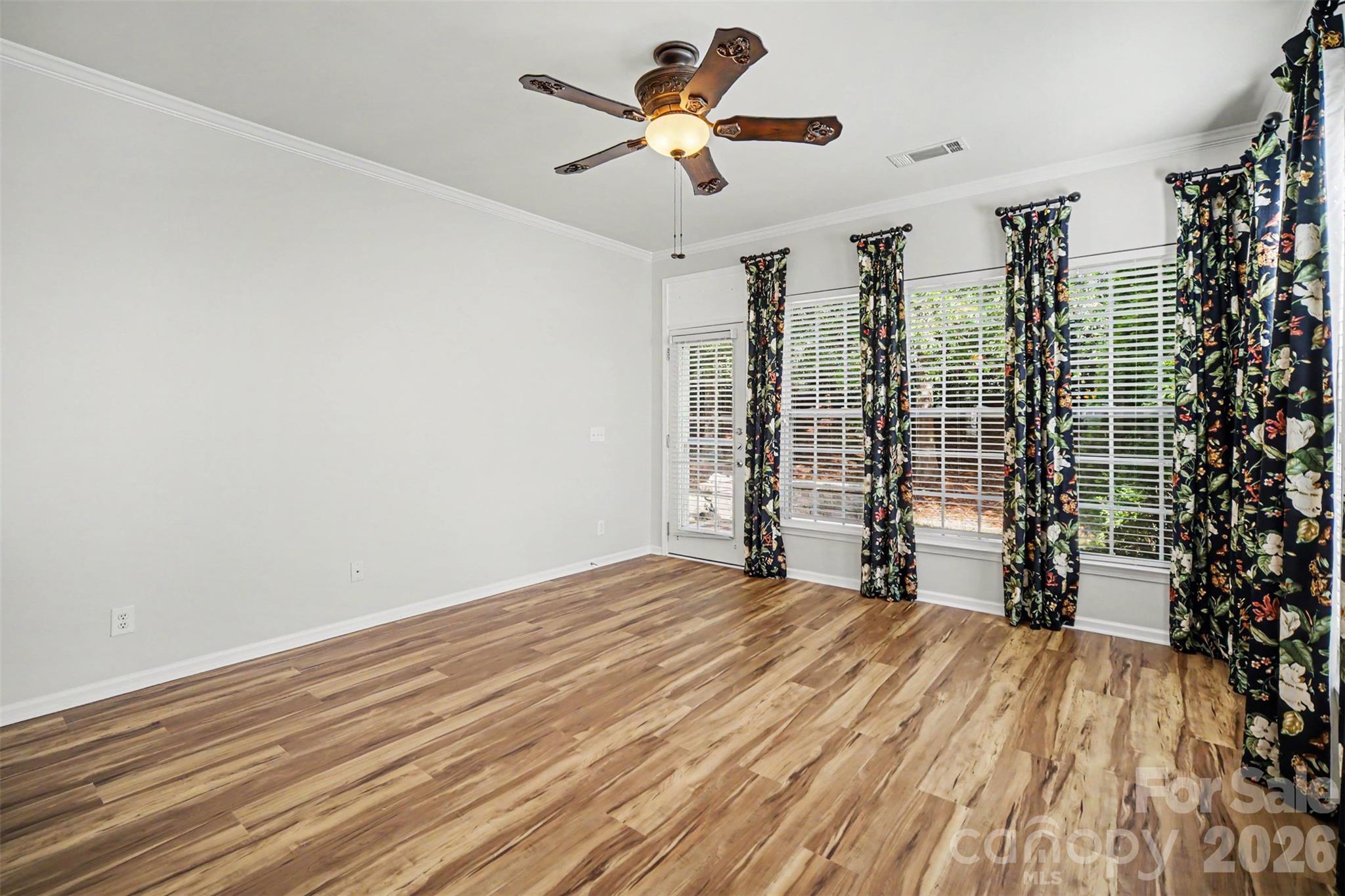 52422 Winchester Street 54 Property Photo 9