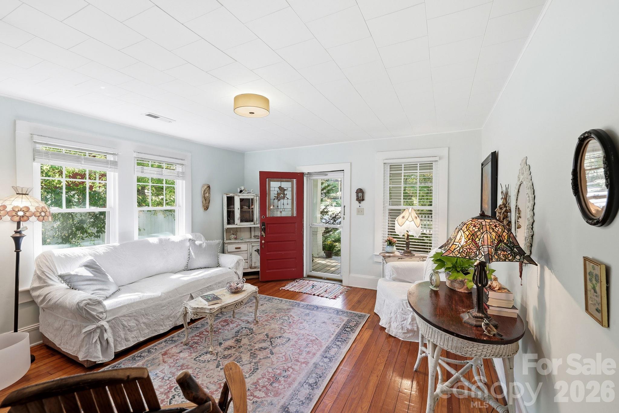 404 Montreat Road Property Photo 4