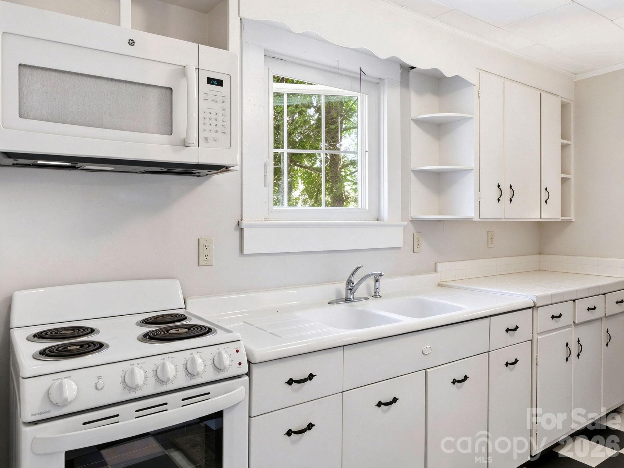 404 Montreat Road Property Photo 12