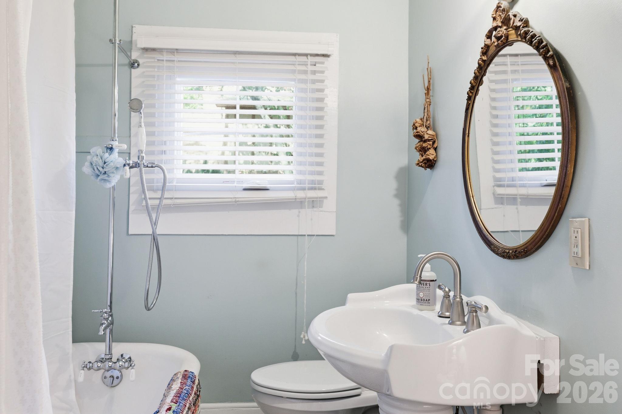 404 Montreat Road Property Photo 15
