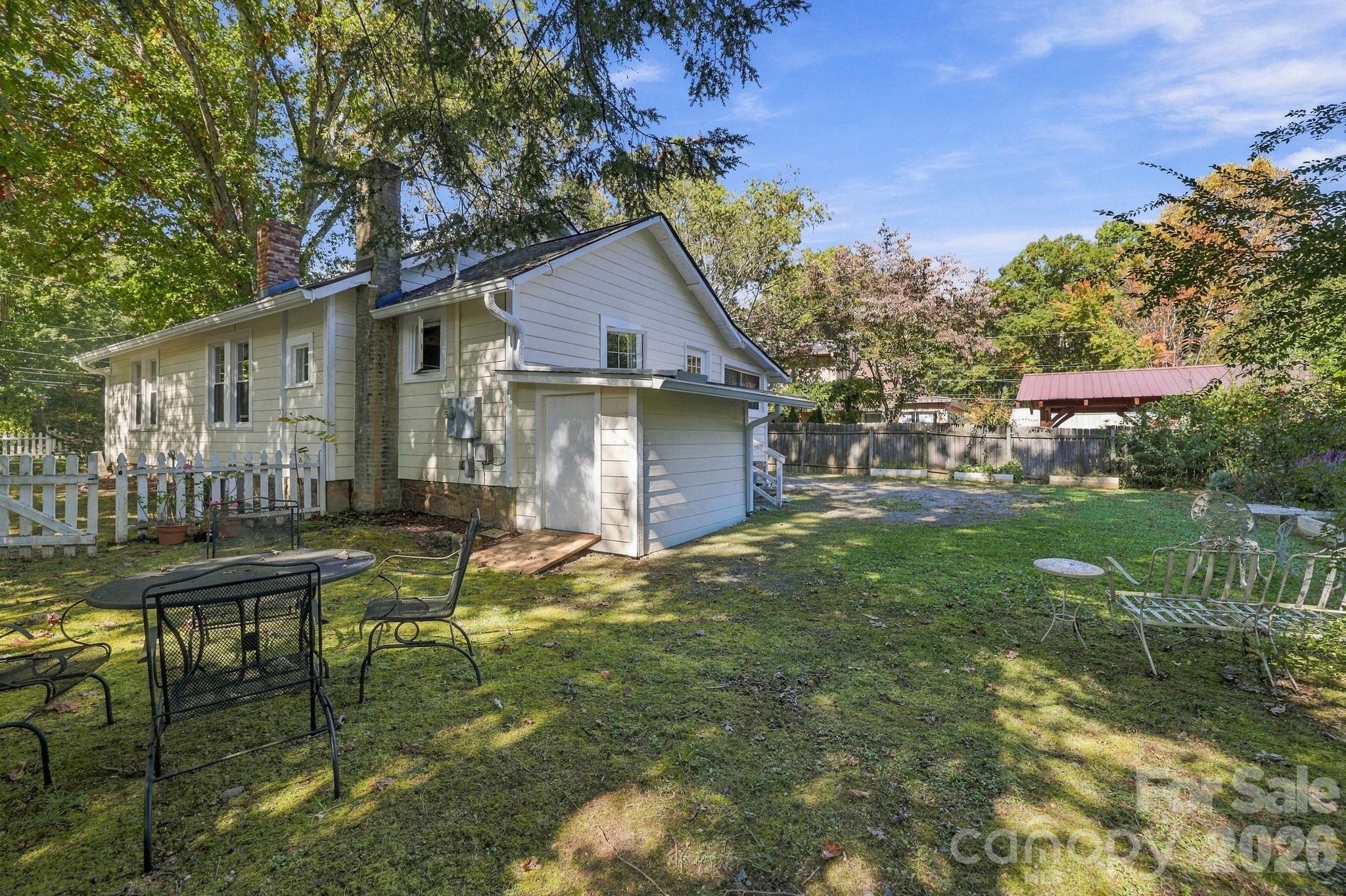 404 Montreat Road Property Photo 25
