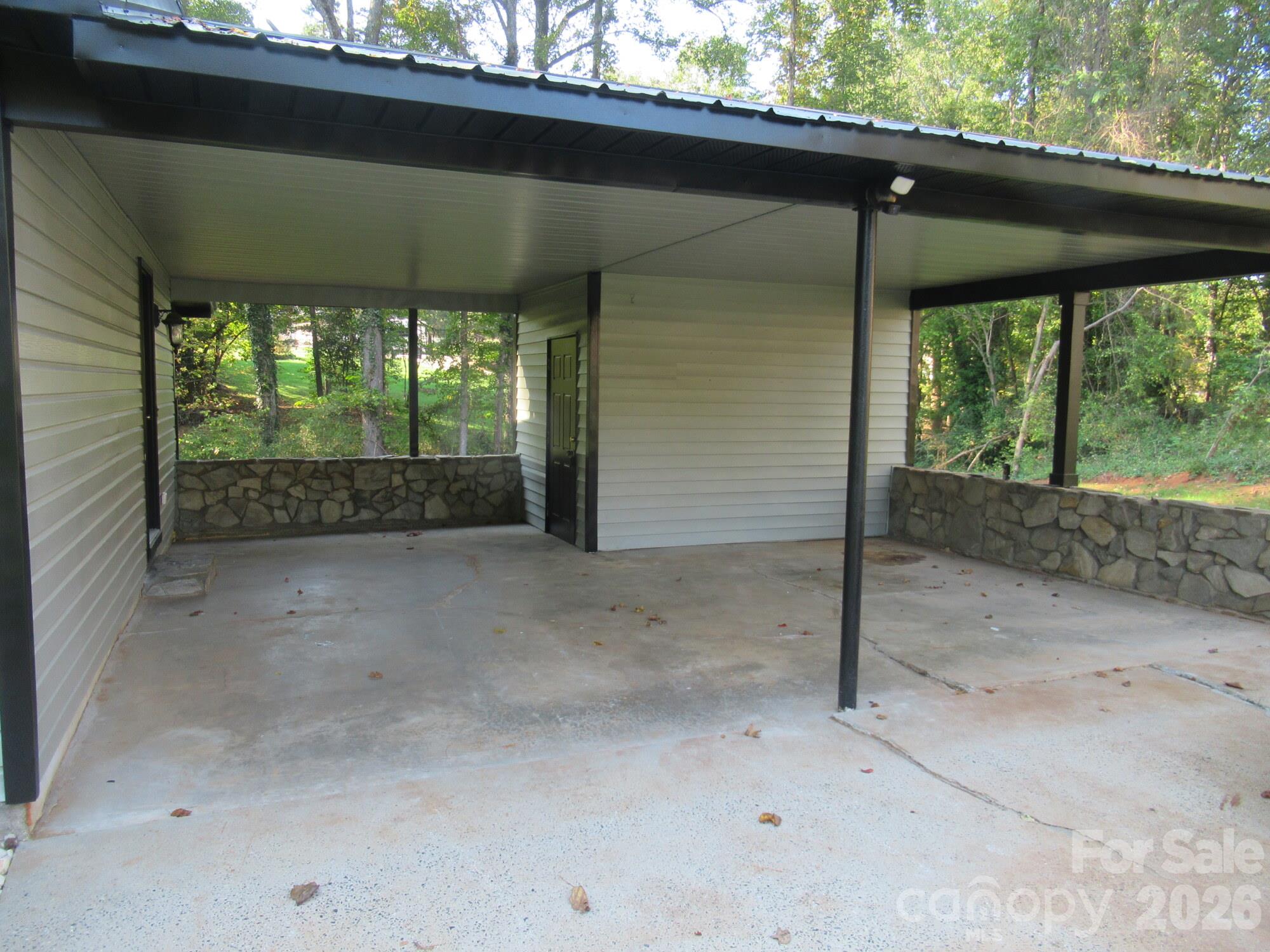 167 Sunny Hill Drive Property Photo 4