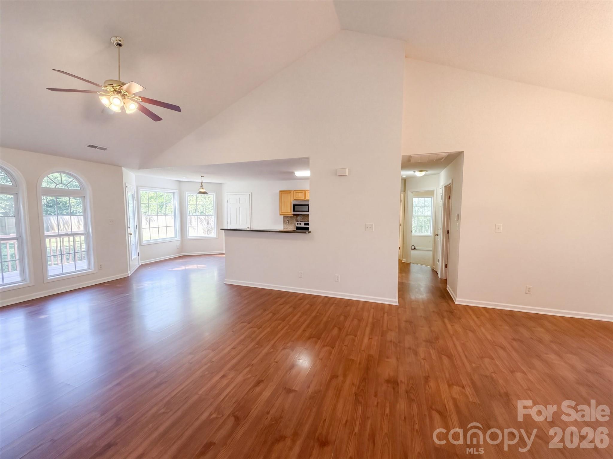 4315 Enoch Drive Property Photo 6