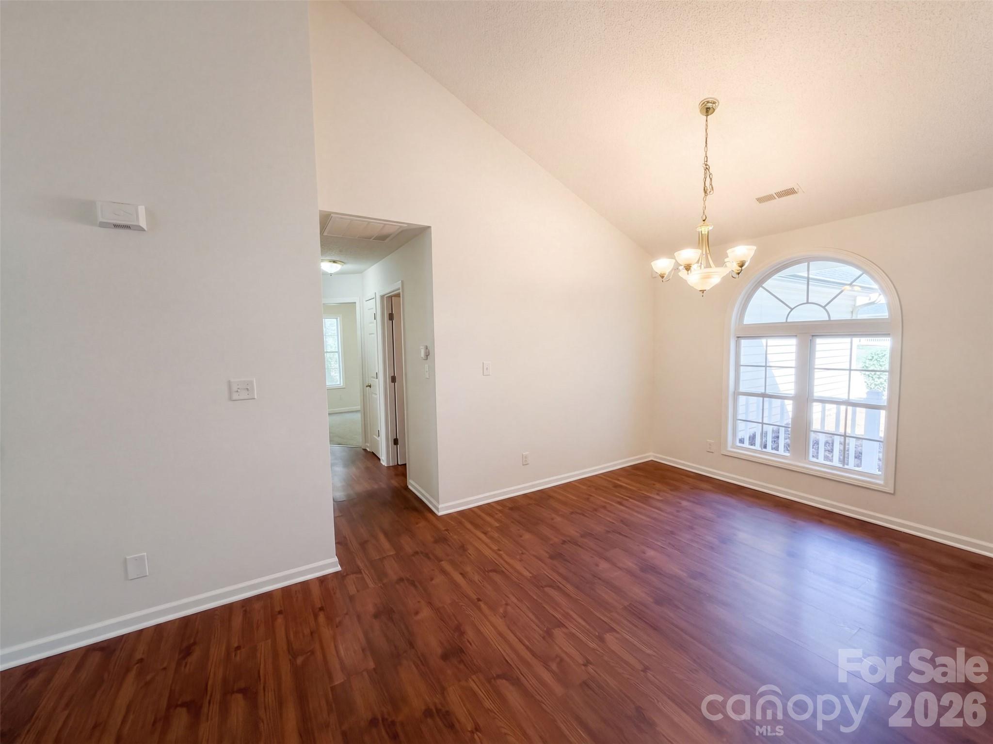 4315 Enoch Drive Property Photo 7