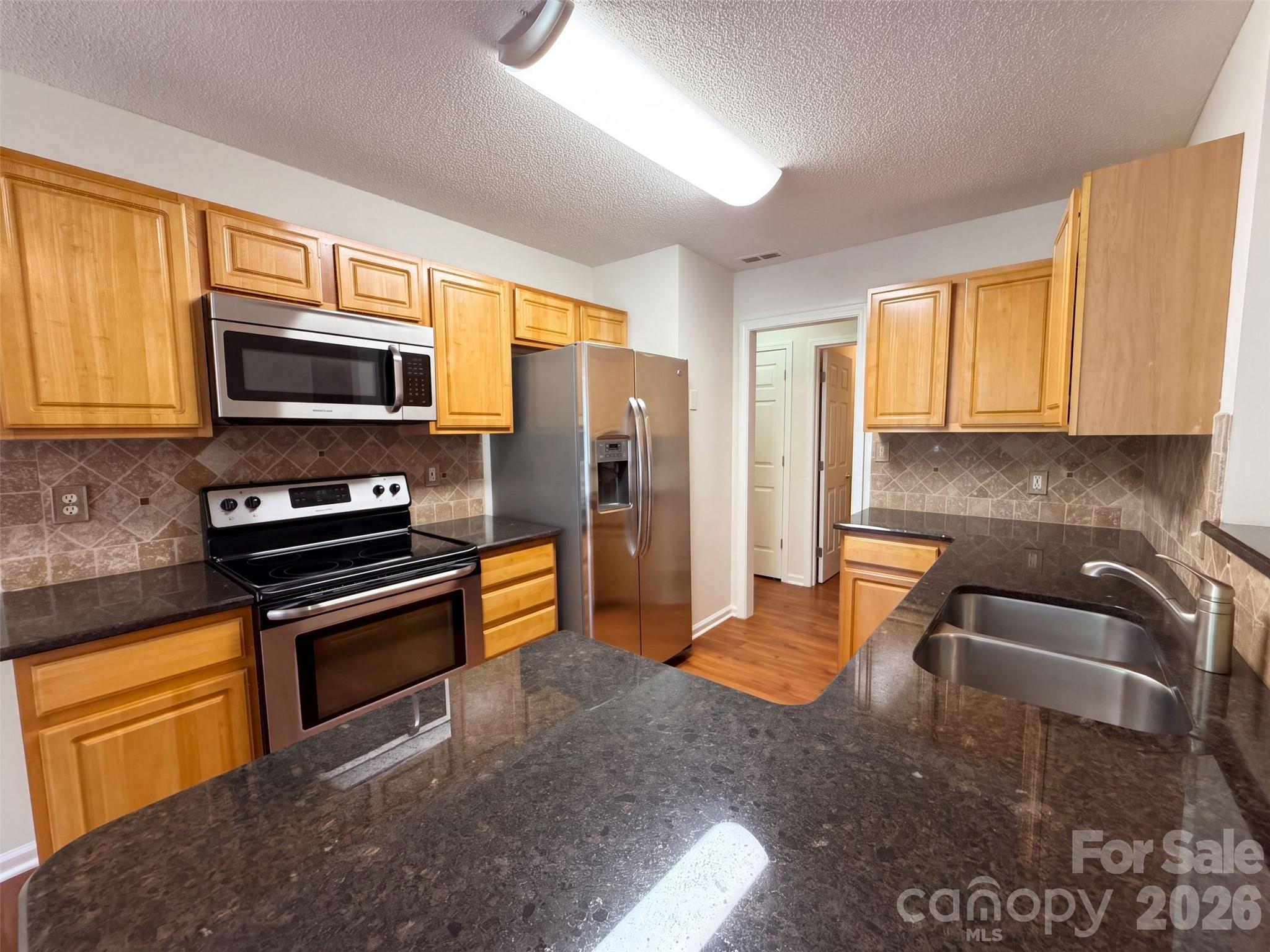 4315 Enoch Drive Property Photo 8