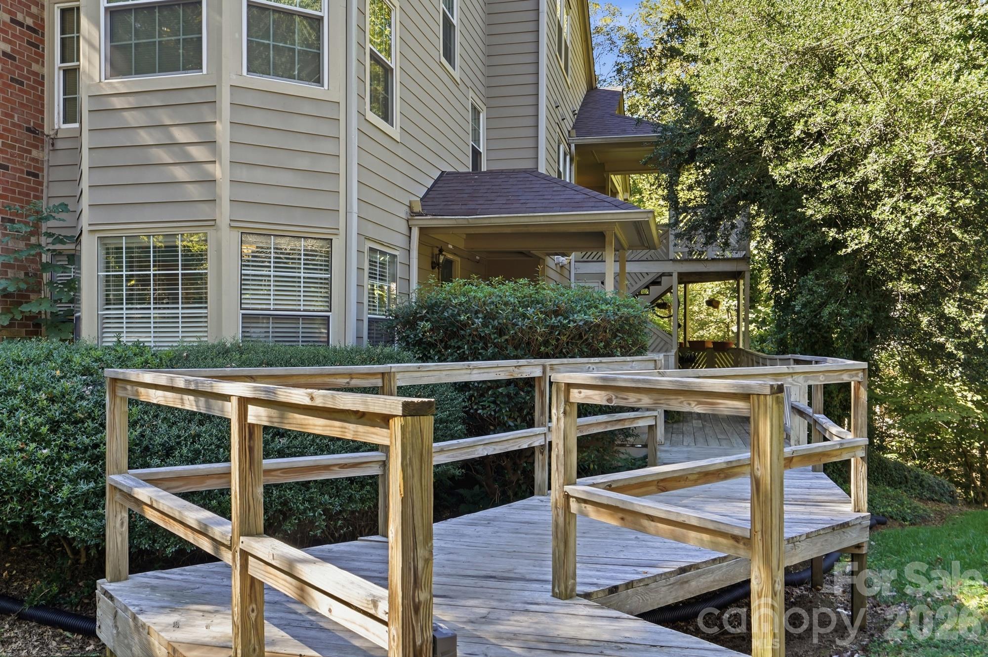 6140 Gray Gate Lane M Property Photo 6