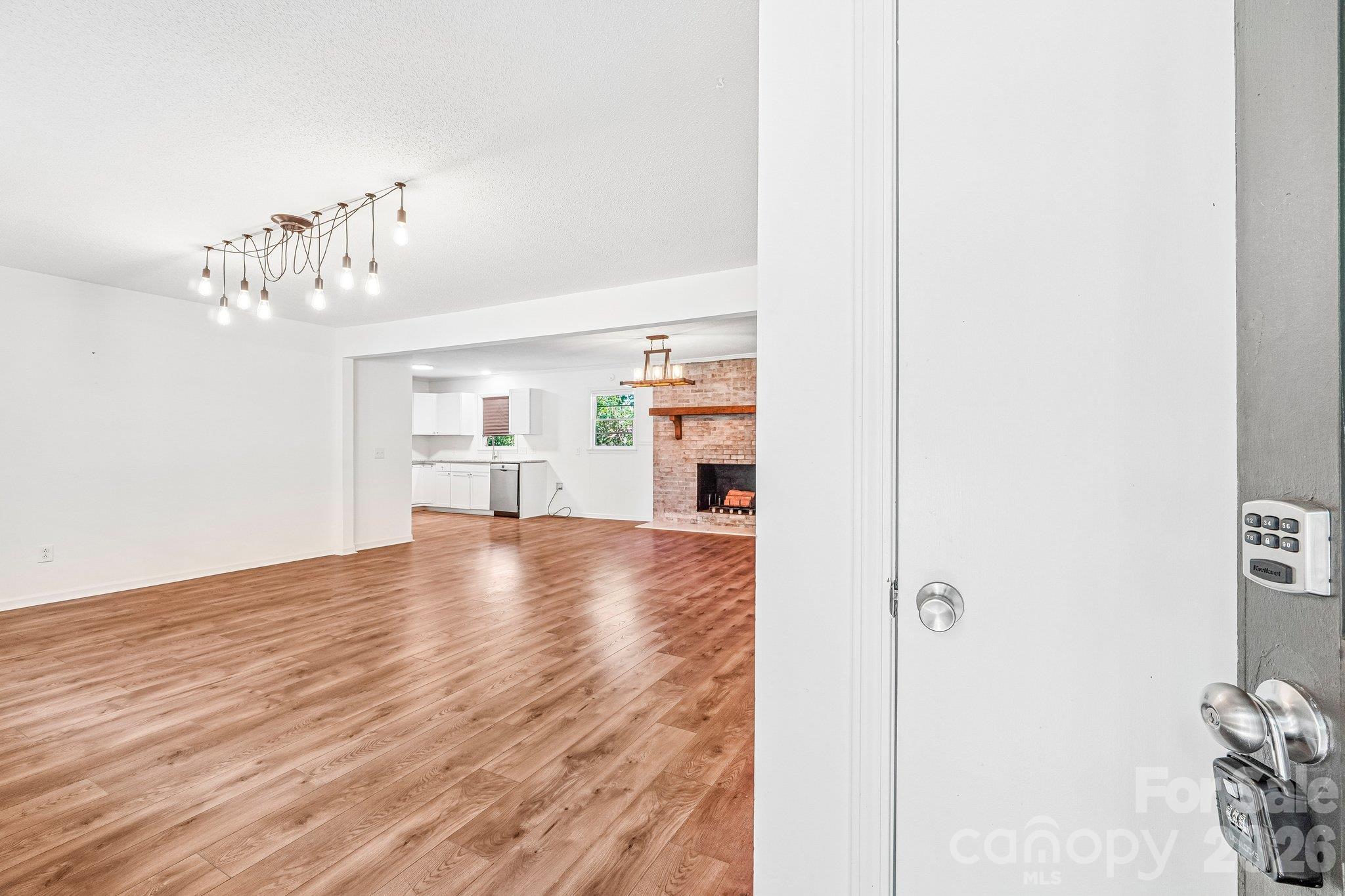 1802 Hemlock Drive Property Photo 12