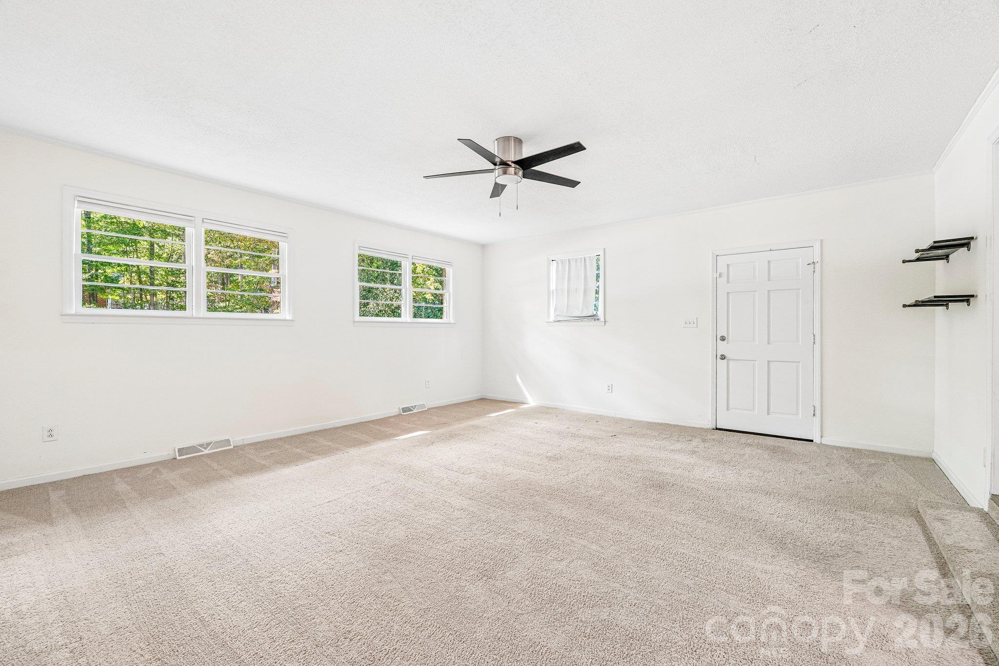 1802 Hemlock Drive Property Photo 22