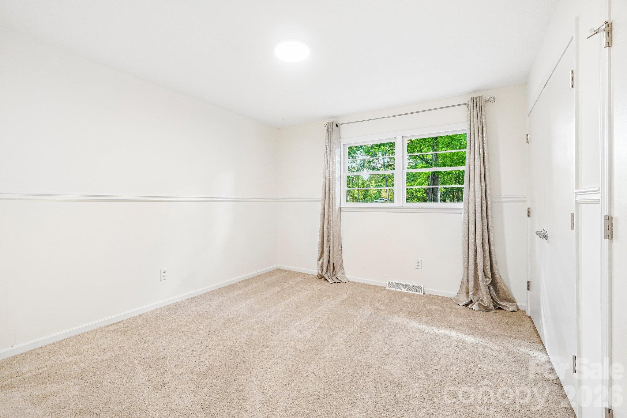 1802 Hemlock Drive Property Photo 24