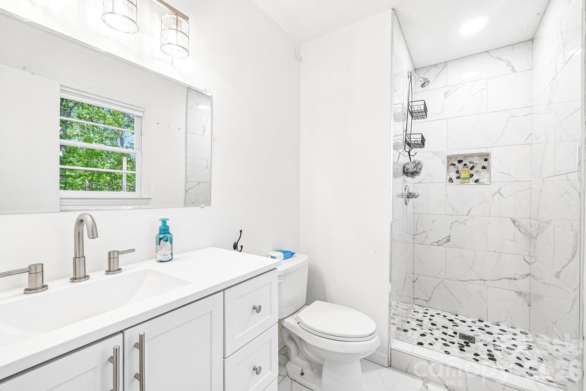 1802 Hemlock Drive Property Photo 32