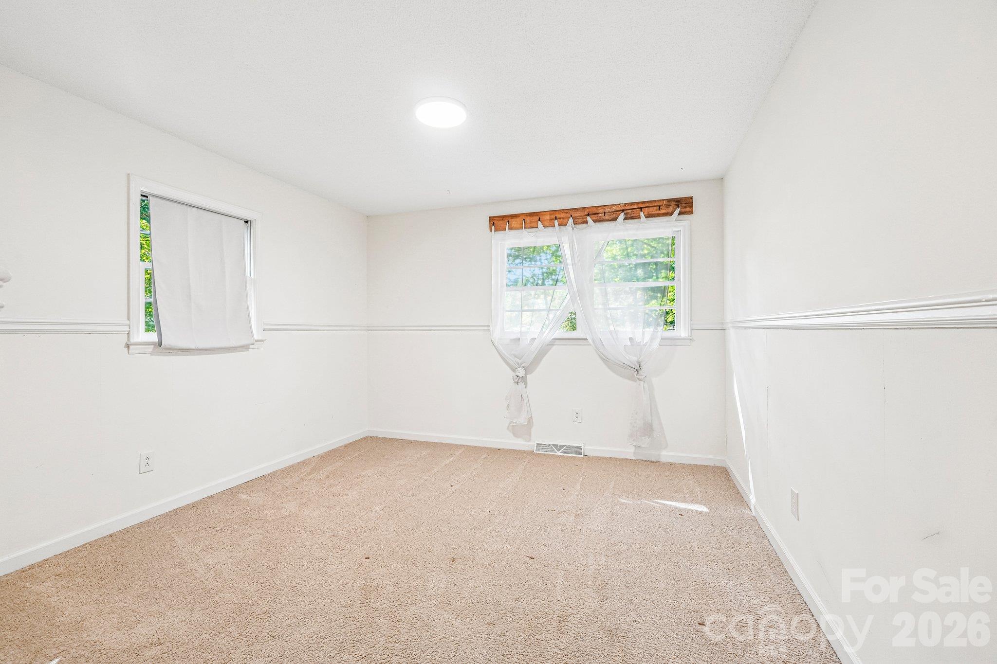 1802 Hemlock Drive Property Photo 33
