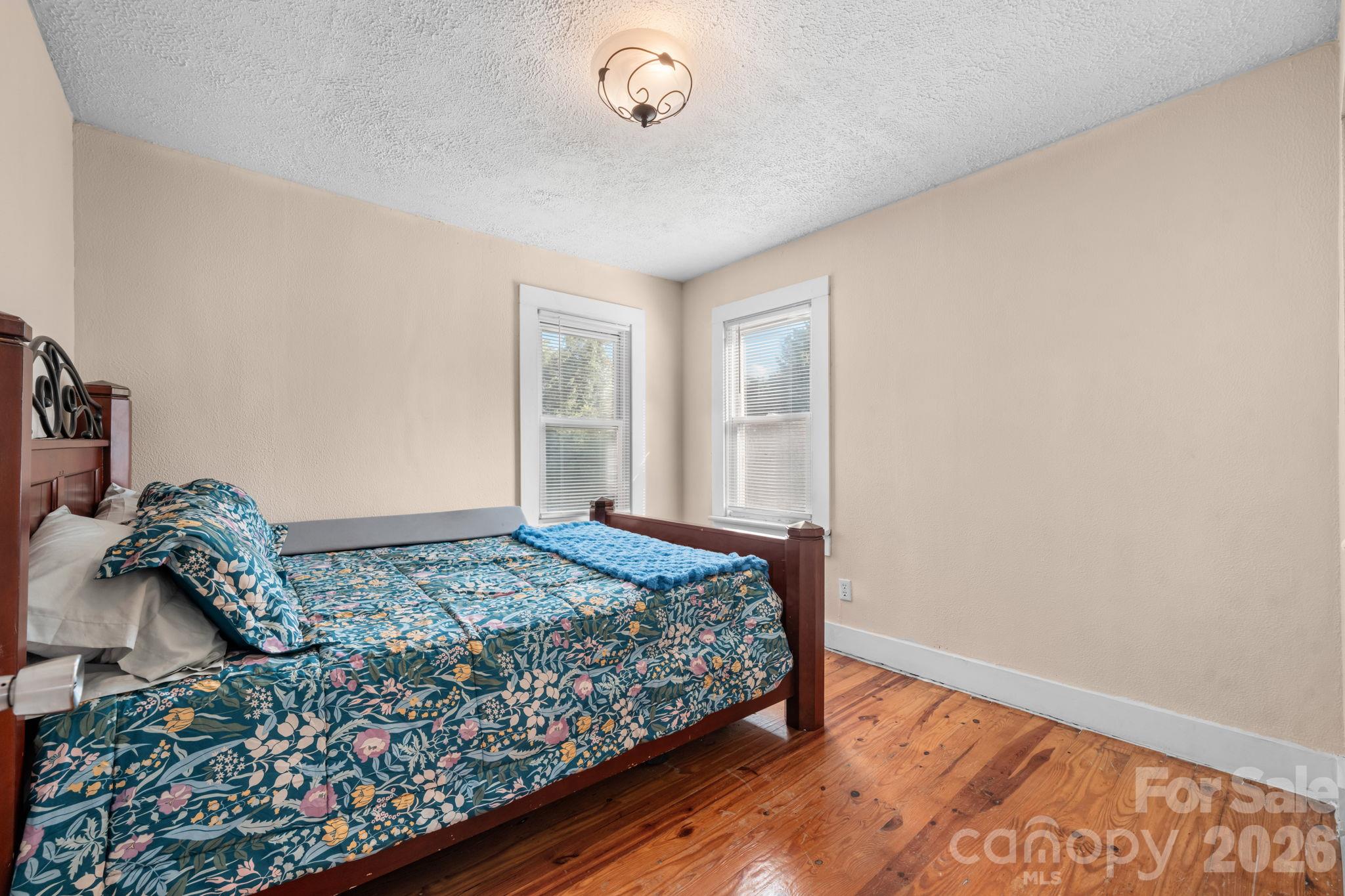 617 Hawthorne Street Property Photo 15