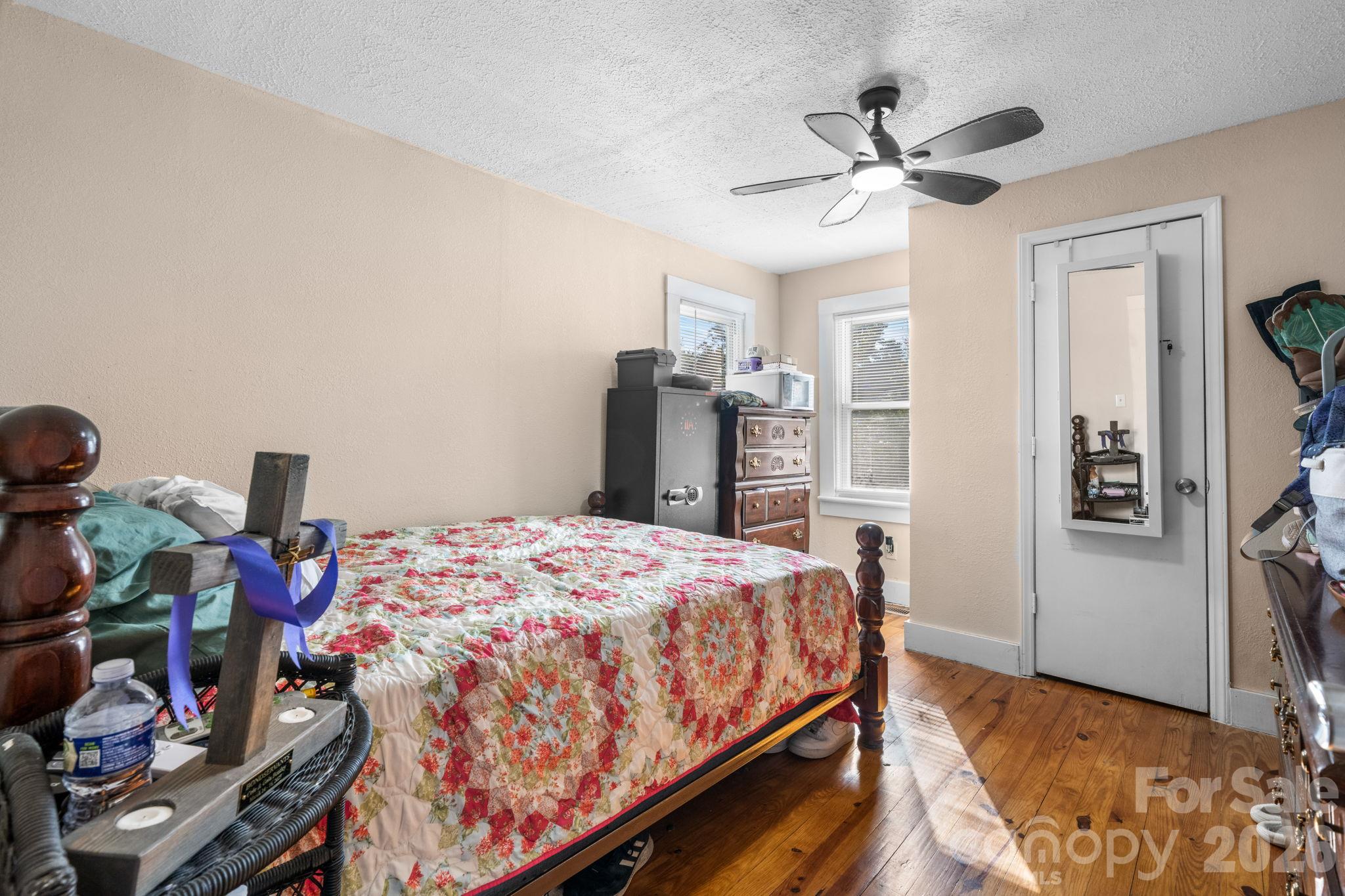 617 Hawthorne Street Property Photo 16