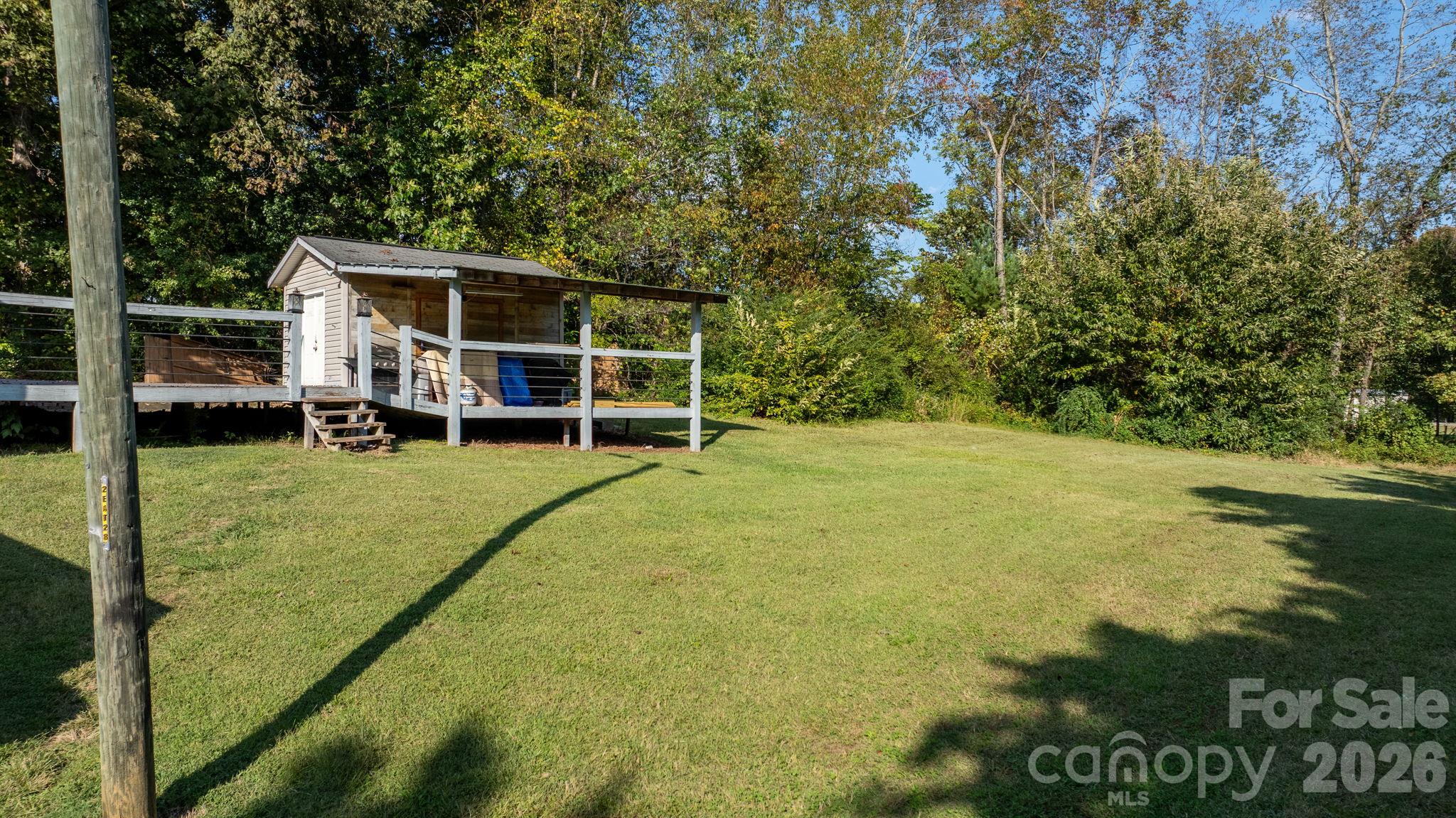 617 Hawthorne Street Property Photo 27