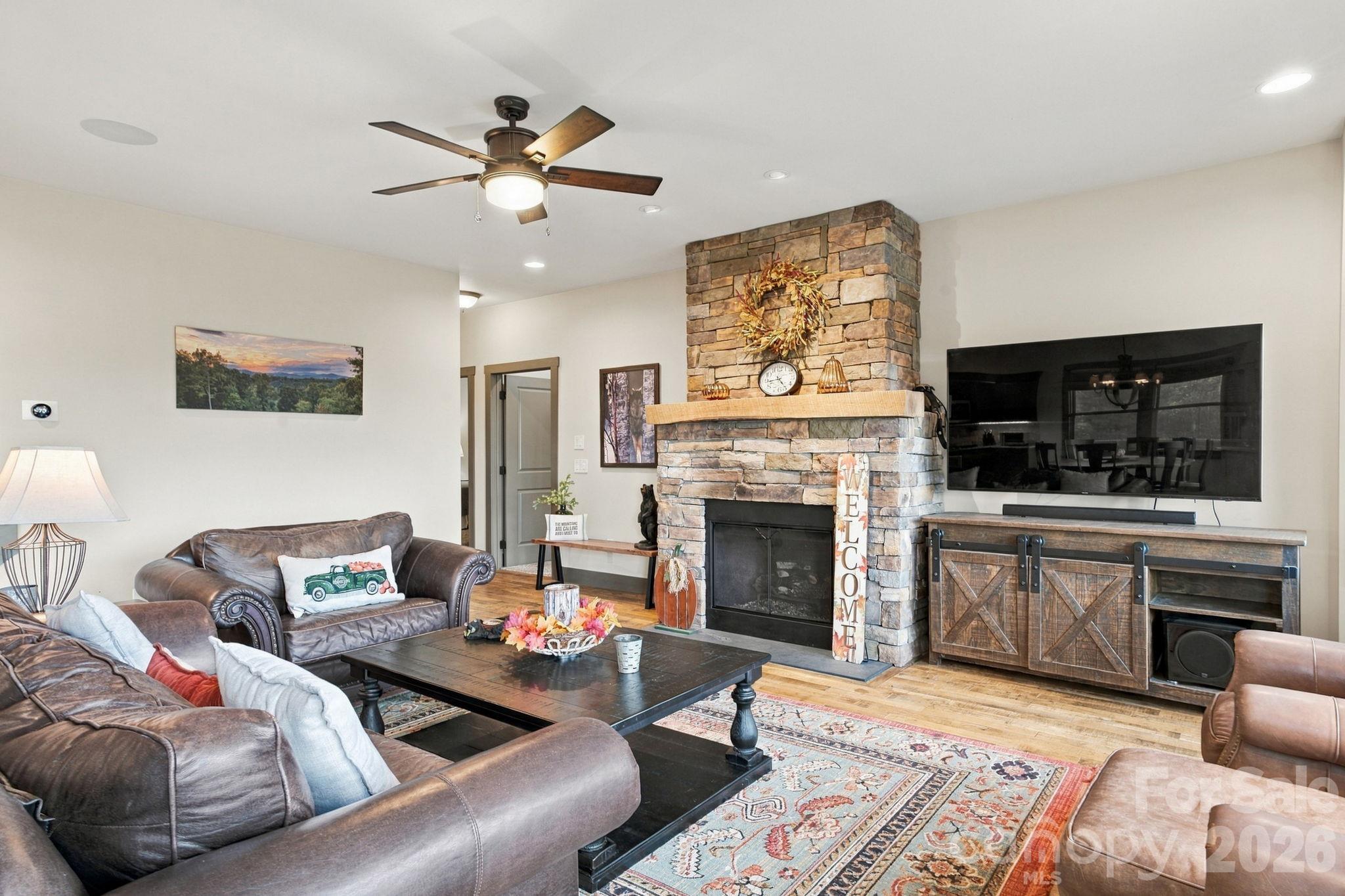 1206 River Stone Drive Property Photo 5