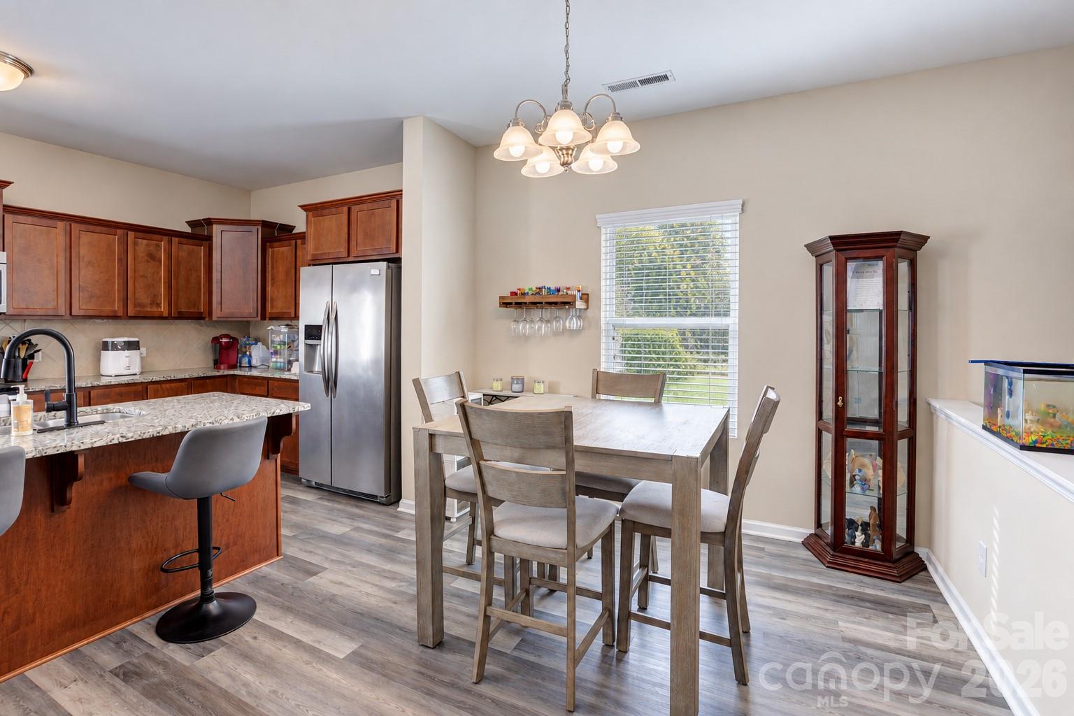 602 Sawtooth Oak Drive Property Photo 10