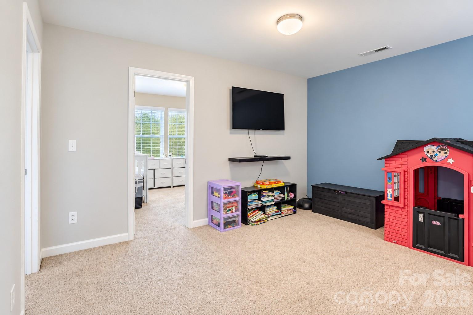 602 Sawtooth Oak Drive Property Photo 13