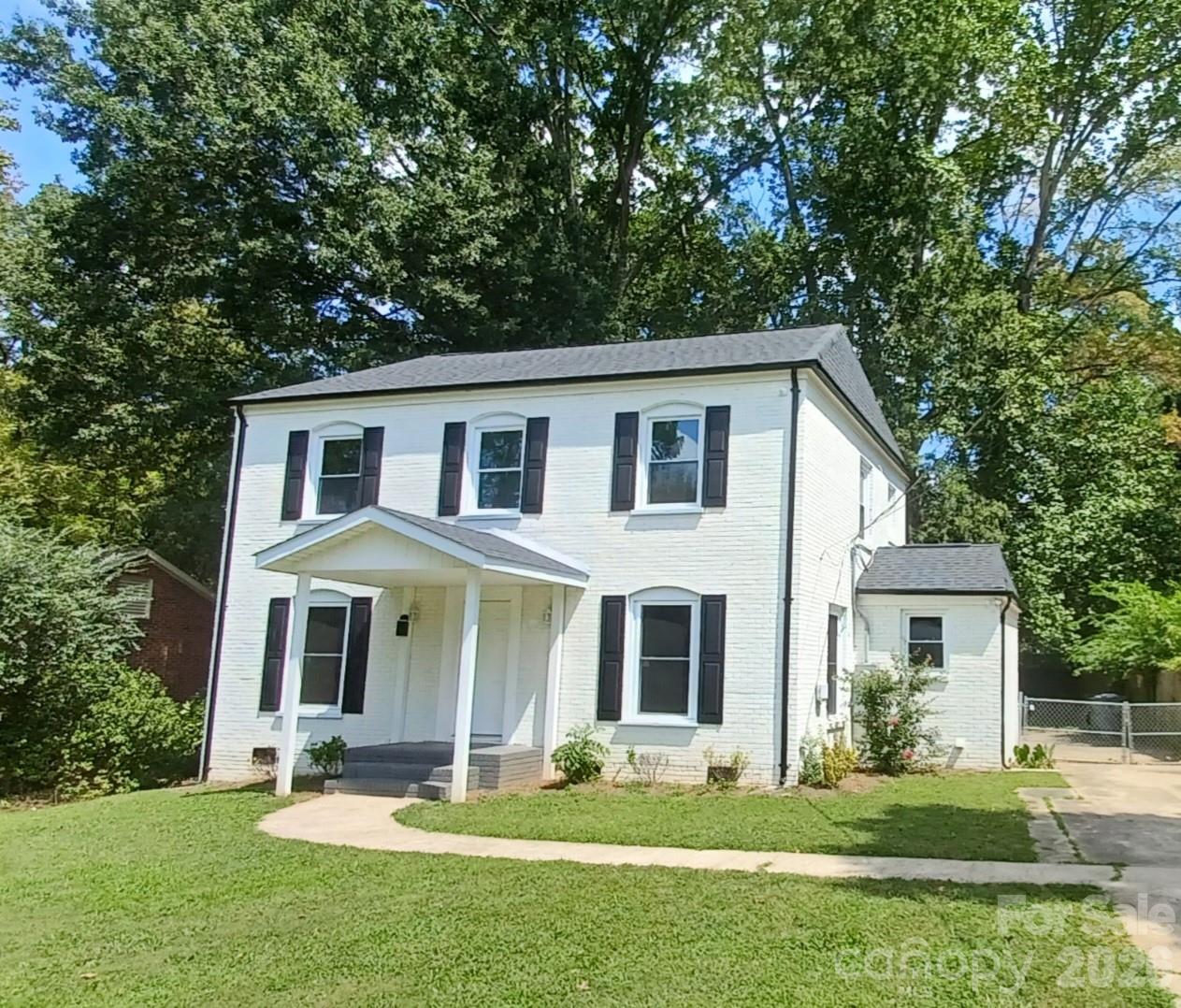 5717 Ruth Drive Property Photo 1