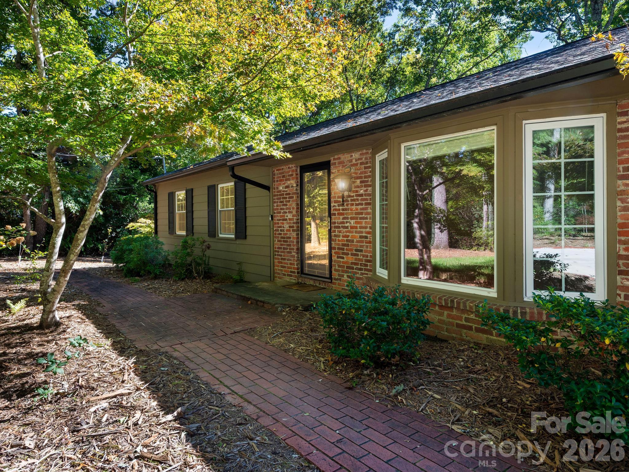 175 Mimosa Road Property Photo 1