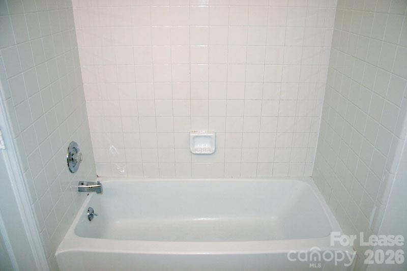 6264 Rosecroft Drive Property Photo 7
