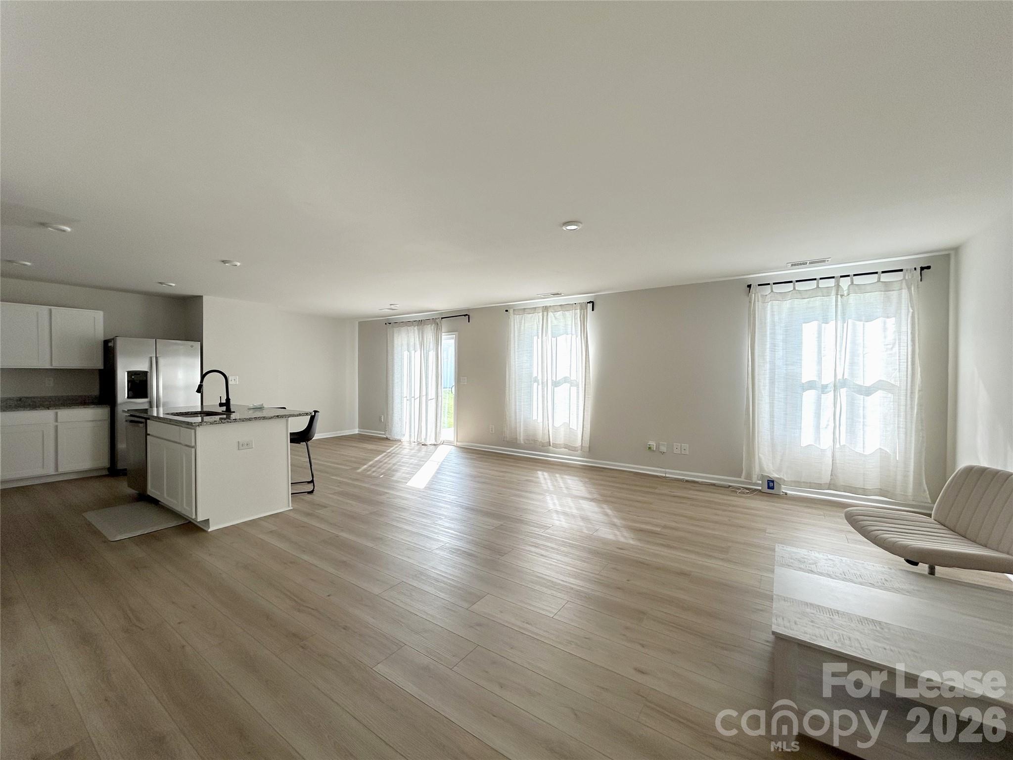 1027 Skipjack Lane Property Photo 6