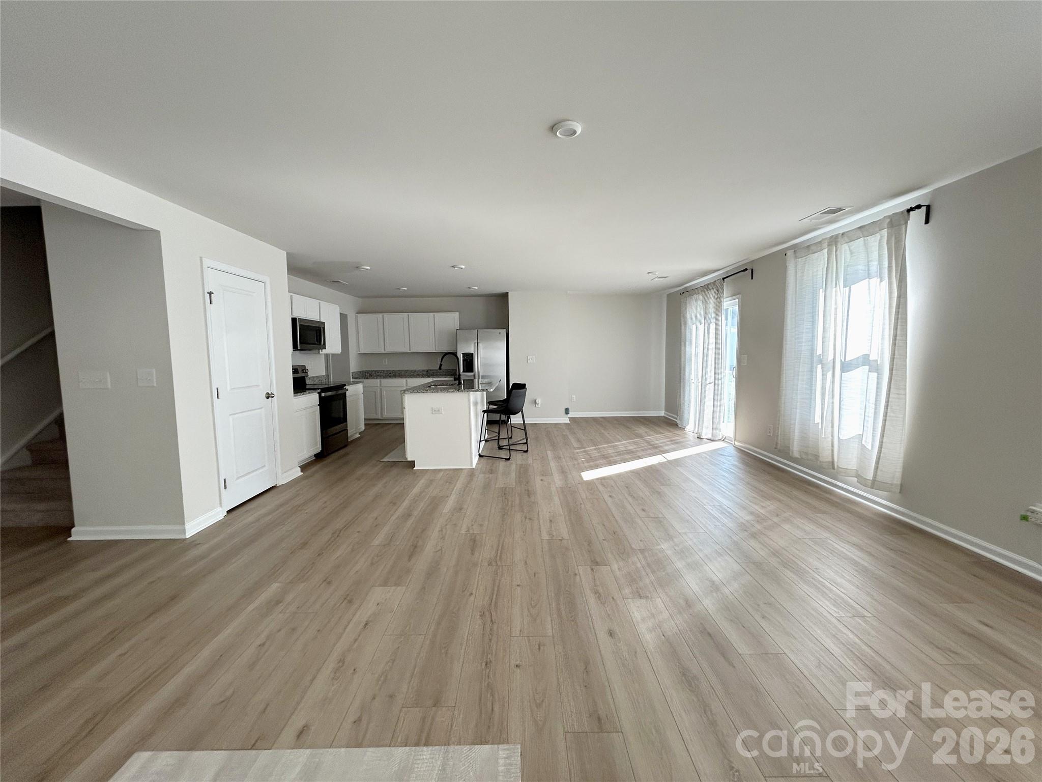 1027 Skipjack Lane Property Photo 7