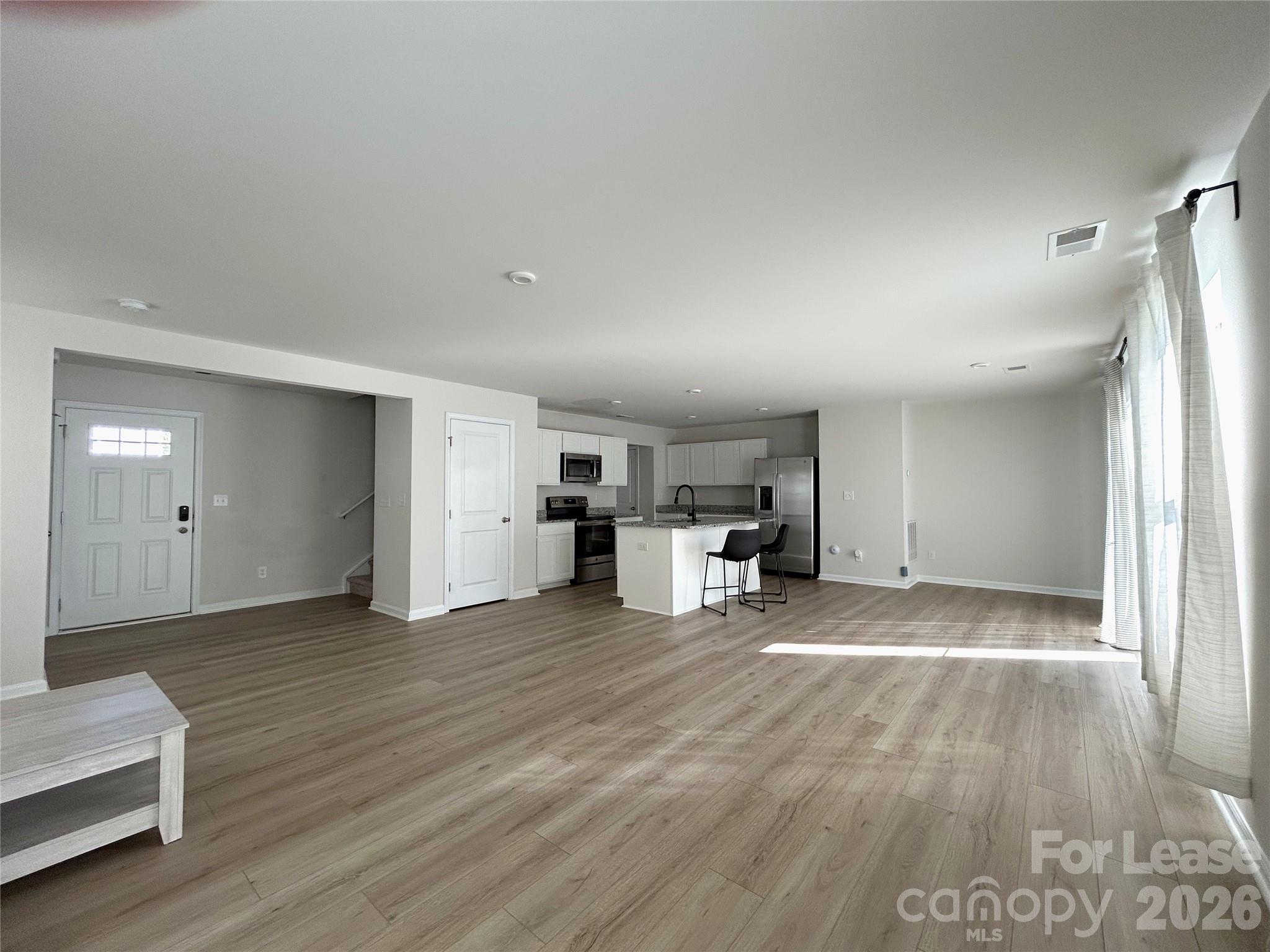 1027 Skipjack Lane Property Photo 9