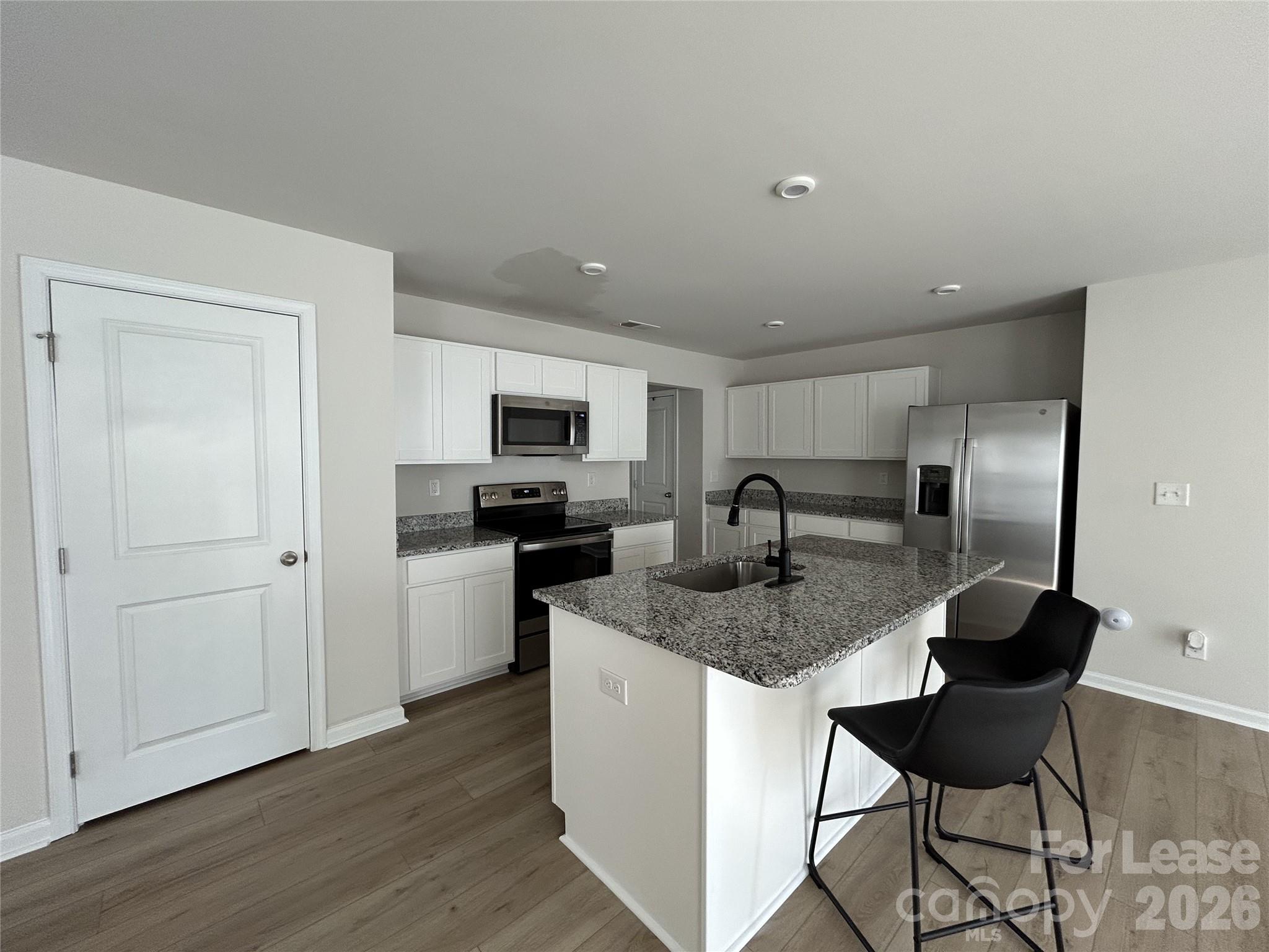 1027 Skipjack Lane Property Photo 10