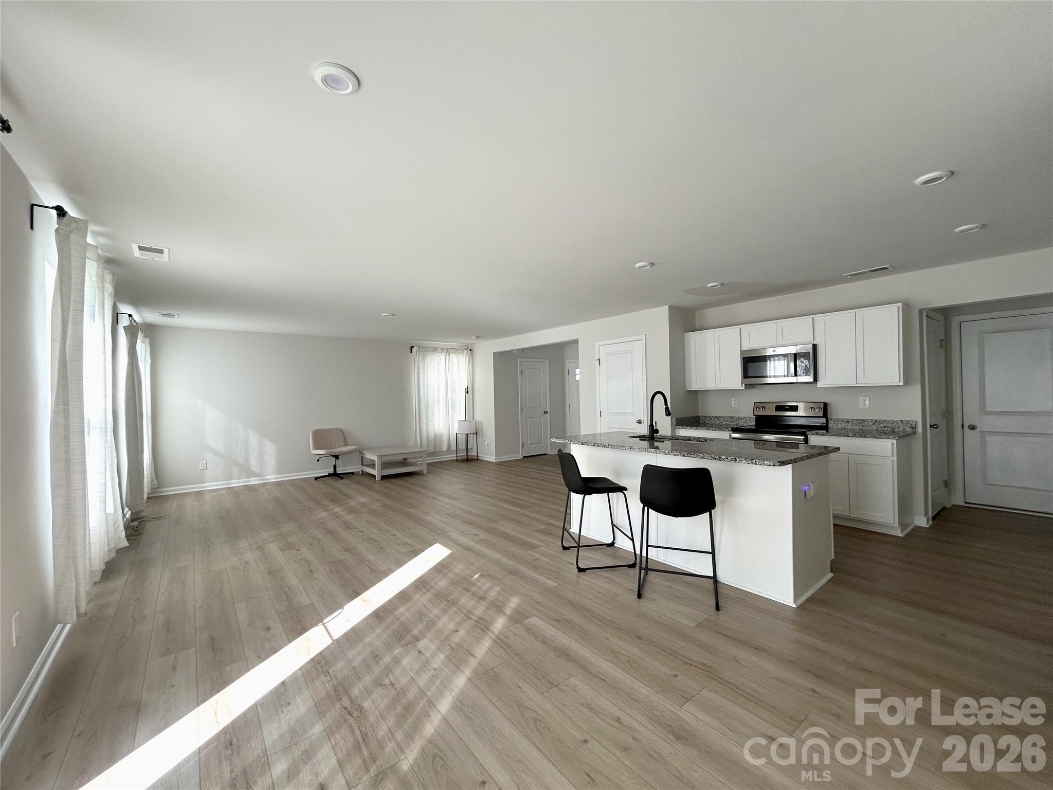 1027 Skipjack Lane Property Photo 14