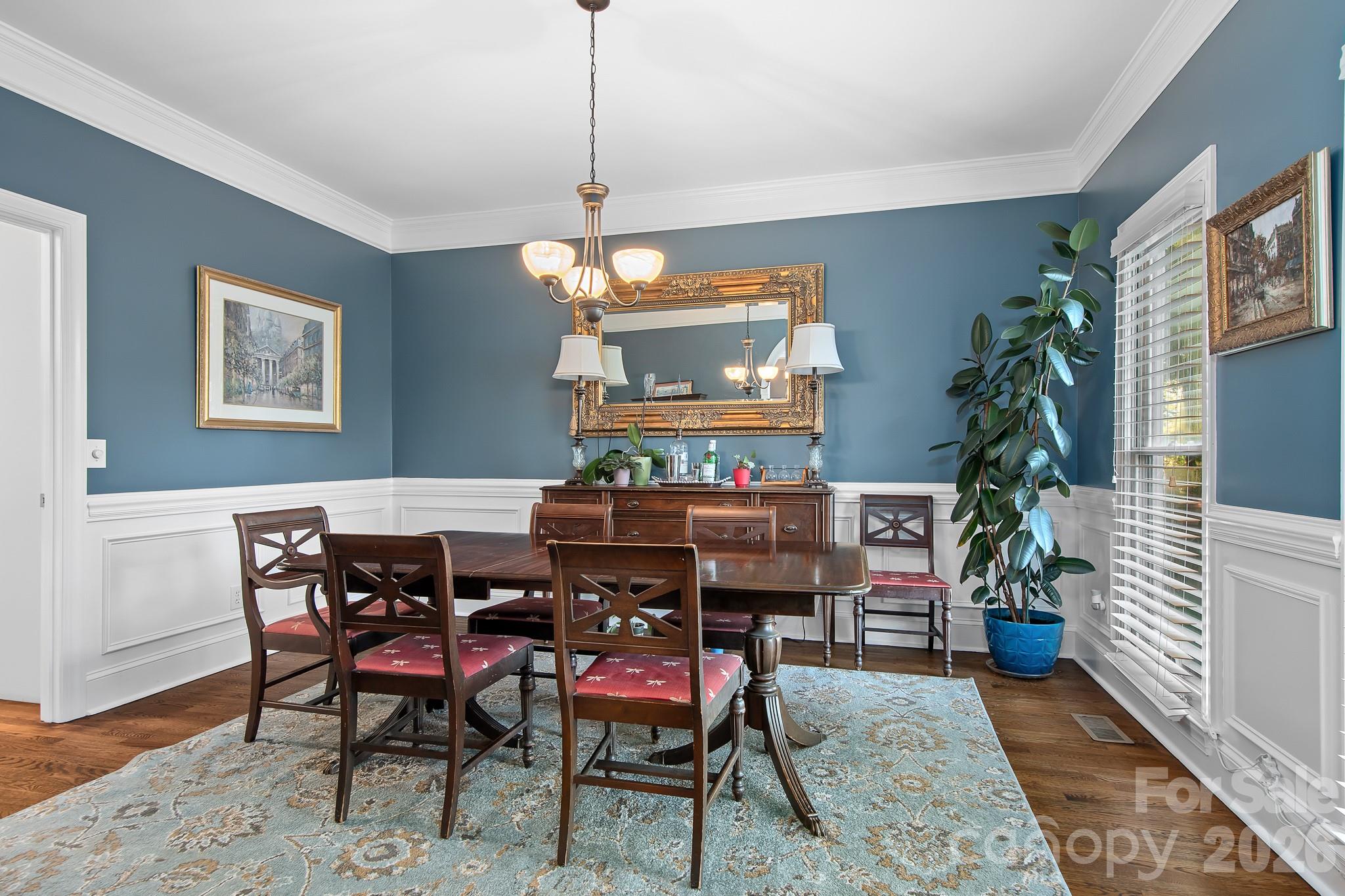 861 Kings Crossing Drive Property Photo 6