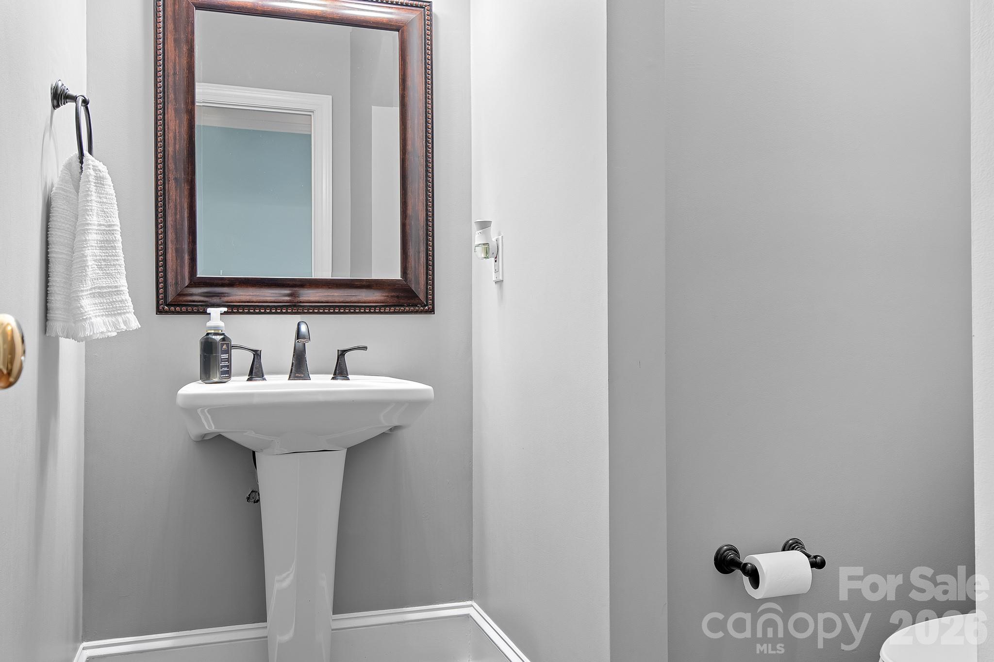 861 Kings Crossing Drive Property Photo 19