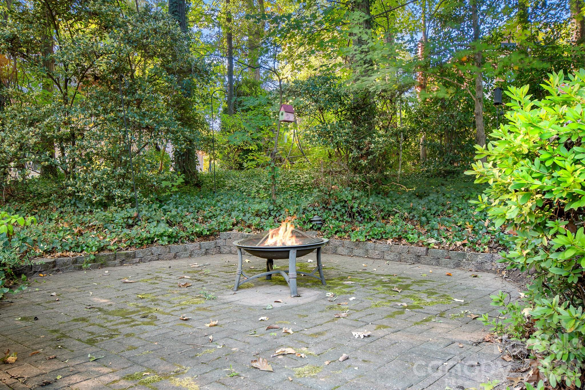 861 Kings Crossing Drive Property Photo 40